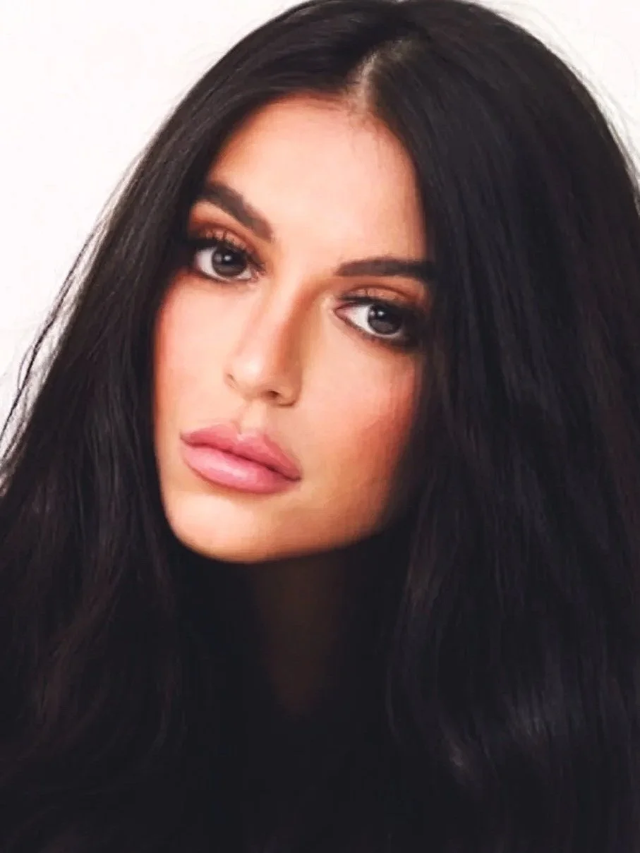 19+-+Miss+-+Christina+Ricca.jpg