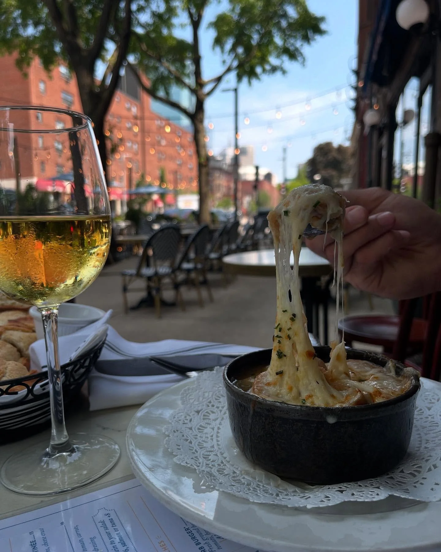 A must-try Souple &agrave; l&rsquo;oignon 🤗

For lunch or dinner, it adapts to all times, desires, occasions, and weather! Any excuse is good to have a flexible onion ! 

#comfortfood #souplover #frenchdish #bistrovibes #frenchcuisine🇫🇷 #musttryfo