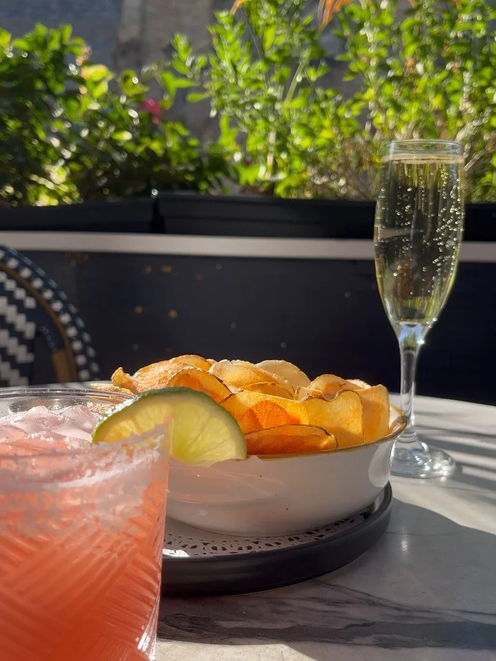 Happy Hour 🥂🥳

It&rsquo;s time to come and enjoy our Happy Hour from Monday to Thursday before the cocktail and food menu changes #happyhour 

📍Petit Robert Bistro - Boston SouthEnd 

#happyhourtime #DrinksTime
#AfterWorkVibes
#Cocktails
#Cheers
#