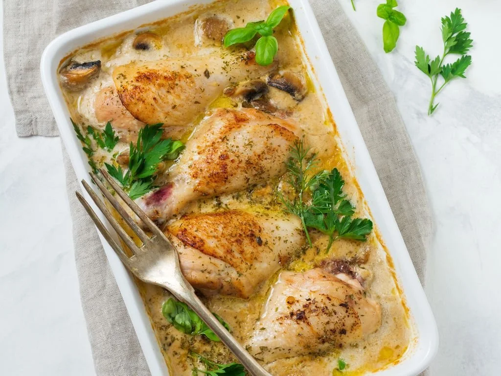 CLASSIC FRENCH DISH - POULET GASTON GÉRARD 