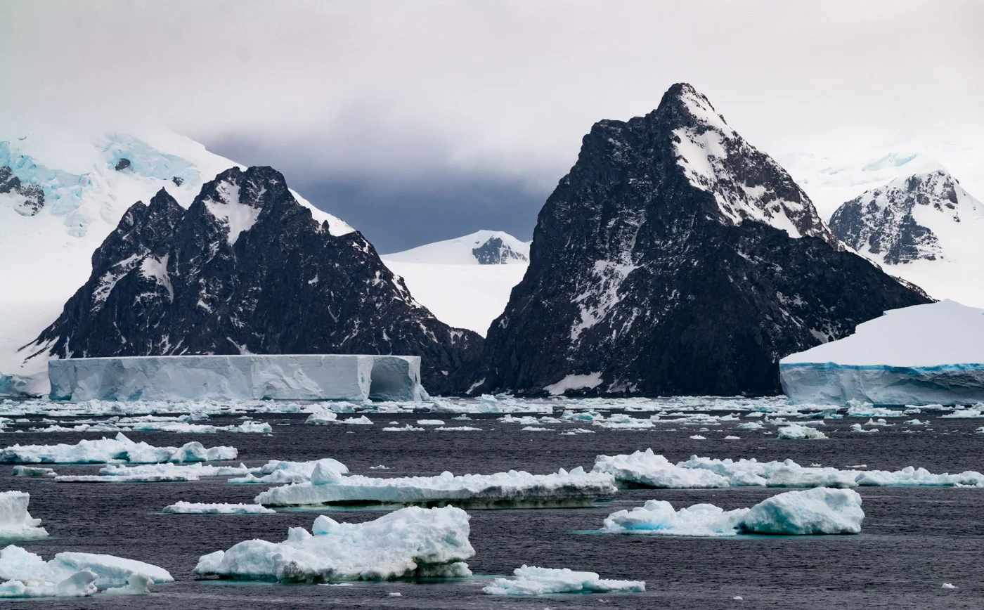 antarctica-1020664.jpg