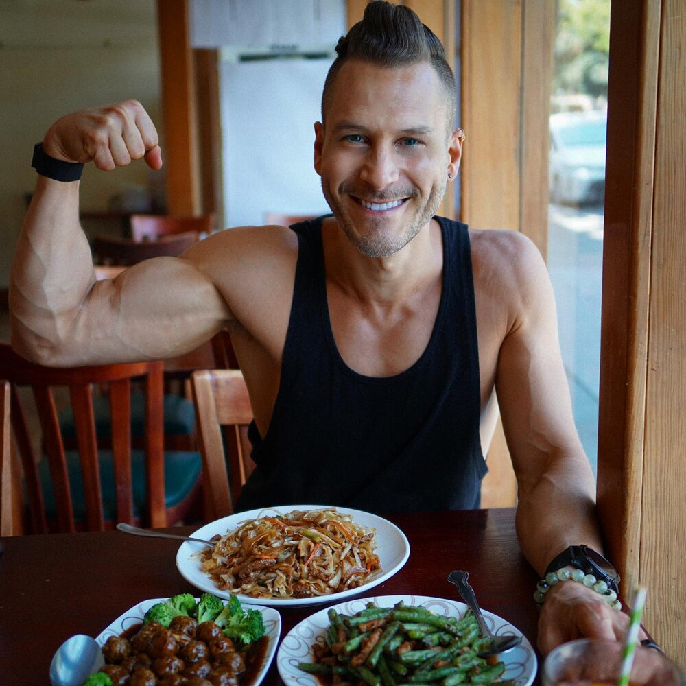 Smash or pass?

Who else loves Vegan Chinese Food?! 👋🏼

As a newly married man it&rsquo;s important to me to continue to date my beautiful wife @carlylynwise! So, I recently took her out on a bike ride &amp; lunch date!

We enjoyed a Thai Tea, Vegg