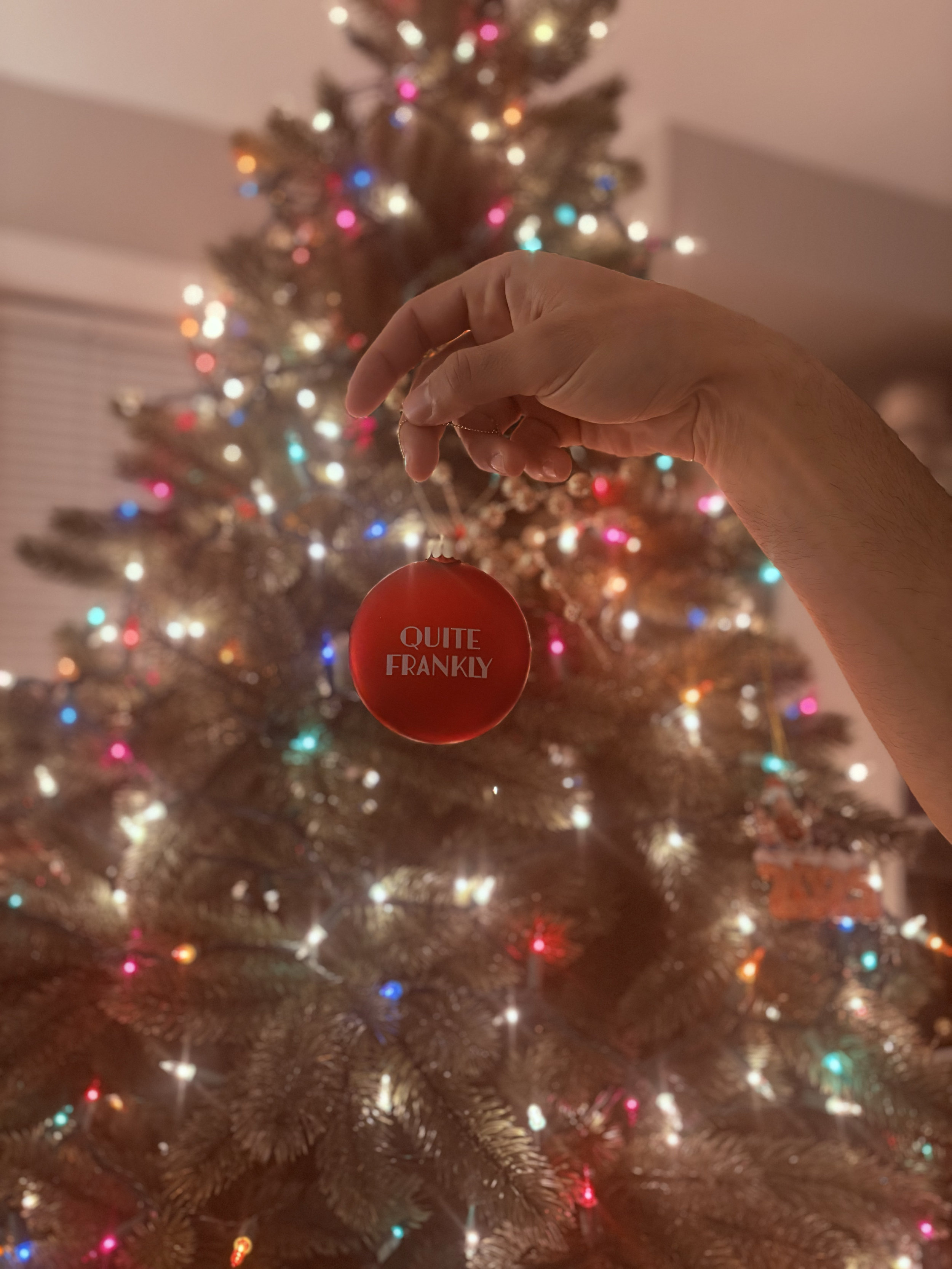 ornament-hand.png