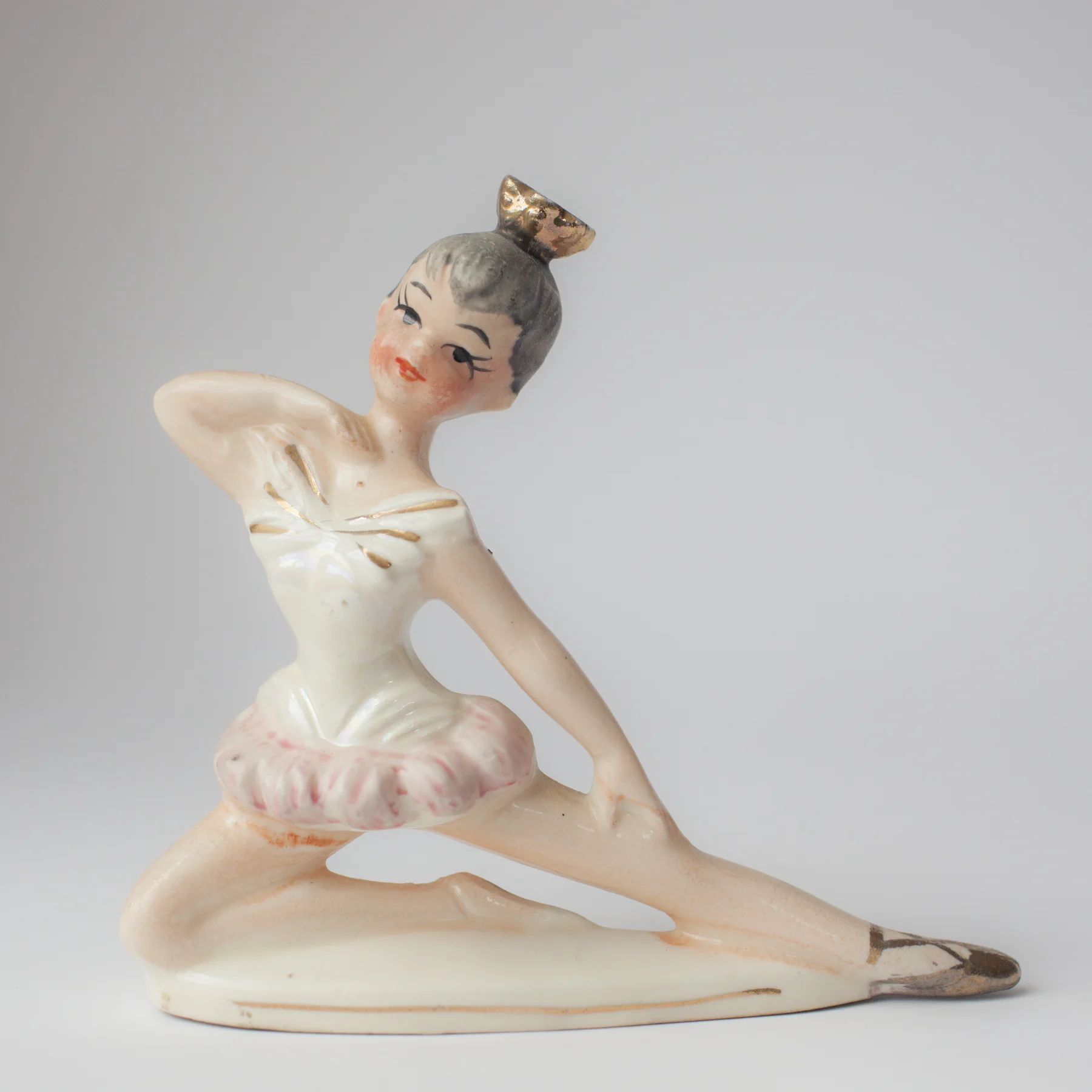 20170723_Ballerina Figurine-1.jpg