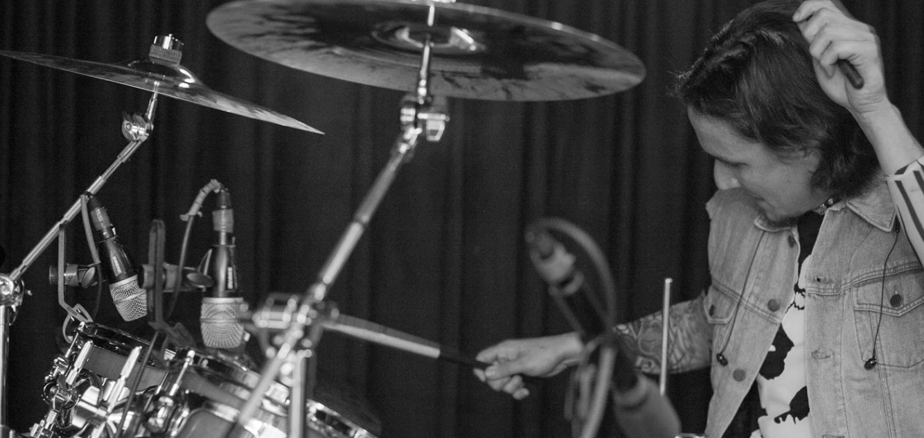 Contact Flannel Minnesota s Premier 90 s Cover Band contact-flannel-minnesota-s-premier-90-s-cover-band
