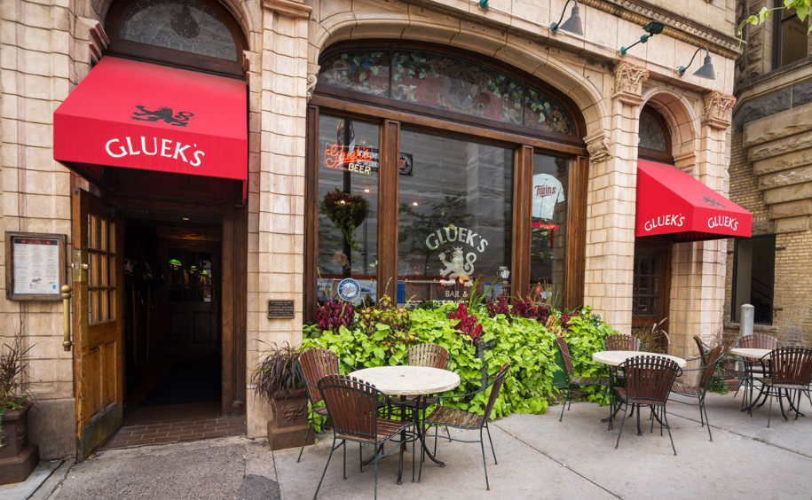 Flannel: Live from Gluek's!!