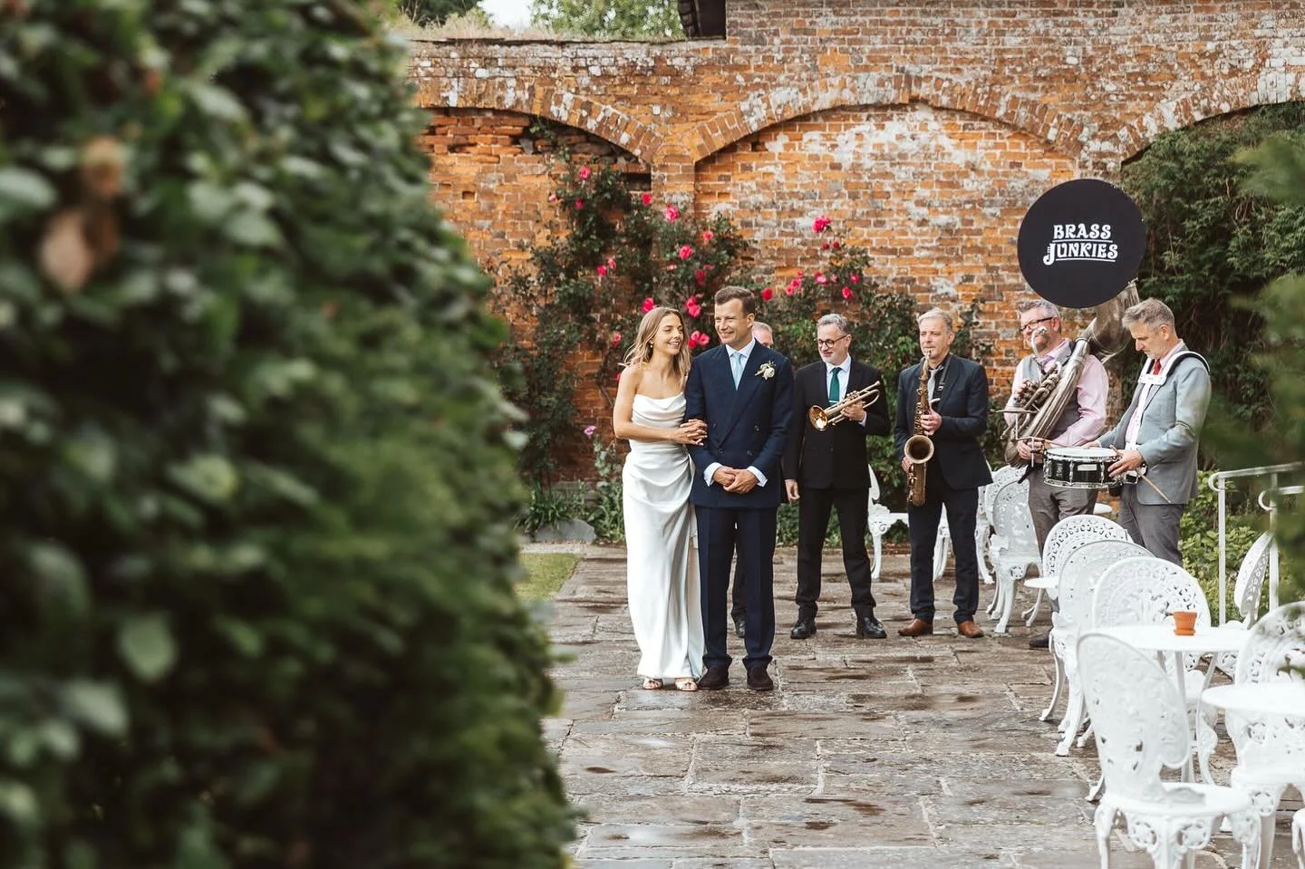 A quiet moment before the big introduction! 
Photo by @gabriellephotos 
Venue @estatekingston 
Happy Couple @meganpanchaud &amp; @hulston10 
 
#brassjunkies #brassjunkiesbrassband #weddingband #weddingbrassband #devonlife #devonwedding #kingstonestat