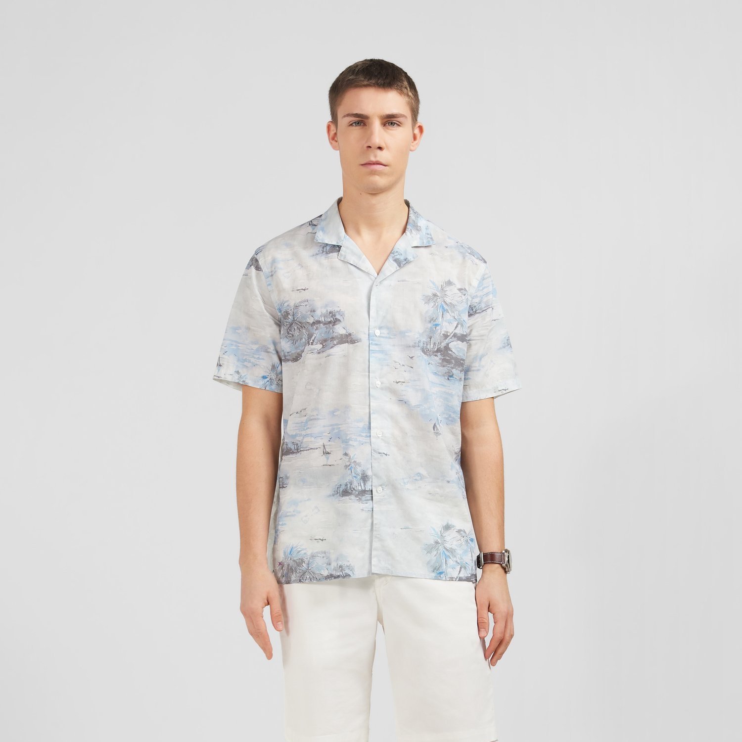 Full View of Model in Eden Park Short Sleeve Slim Fit Pattern Shirt in White Blue