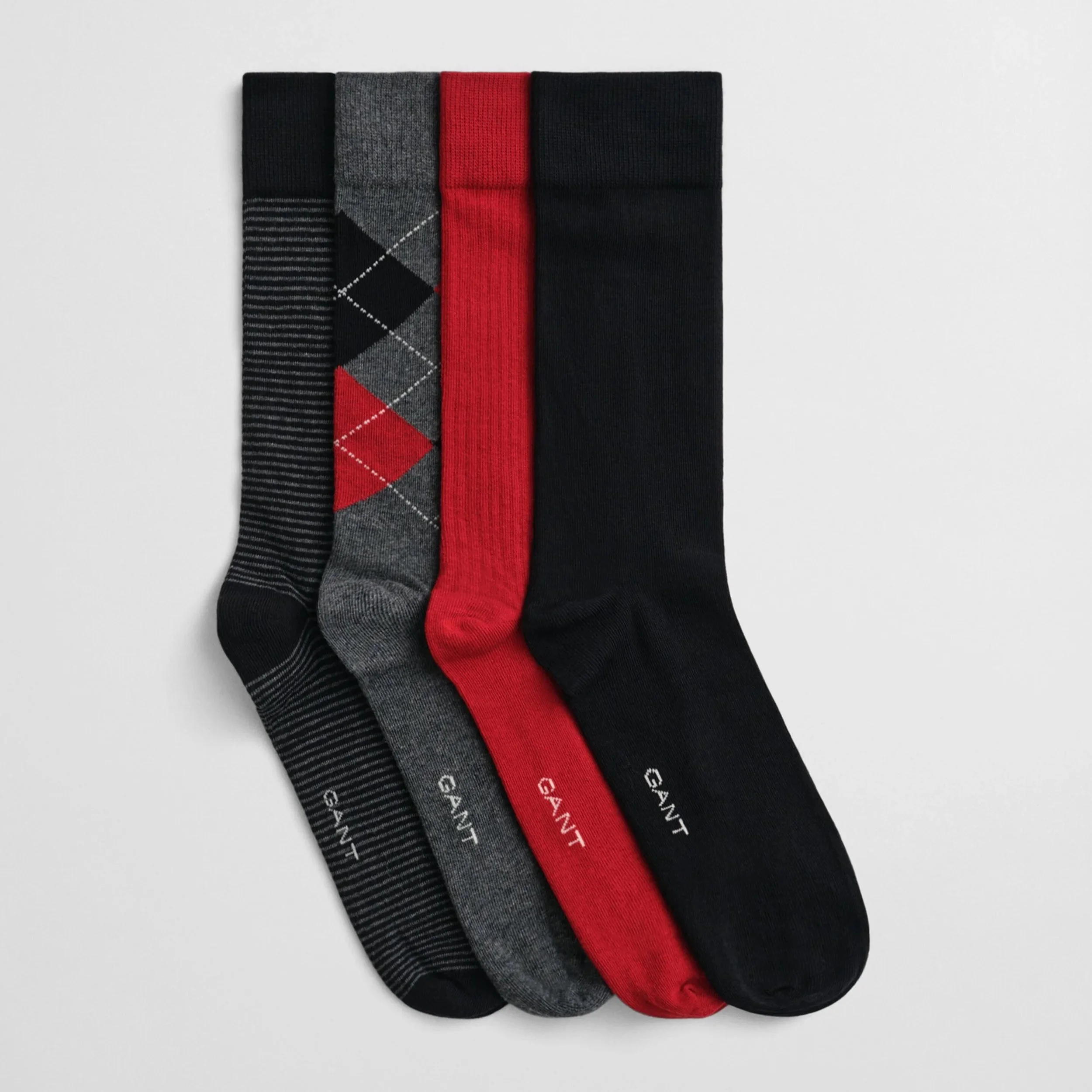 Unboxed View of GANT 4 Pack Socks Gift Set in Black and Red