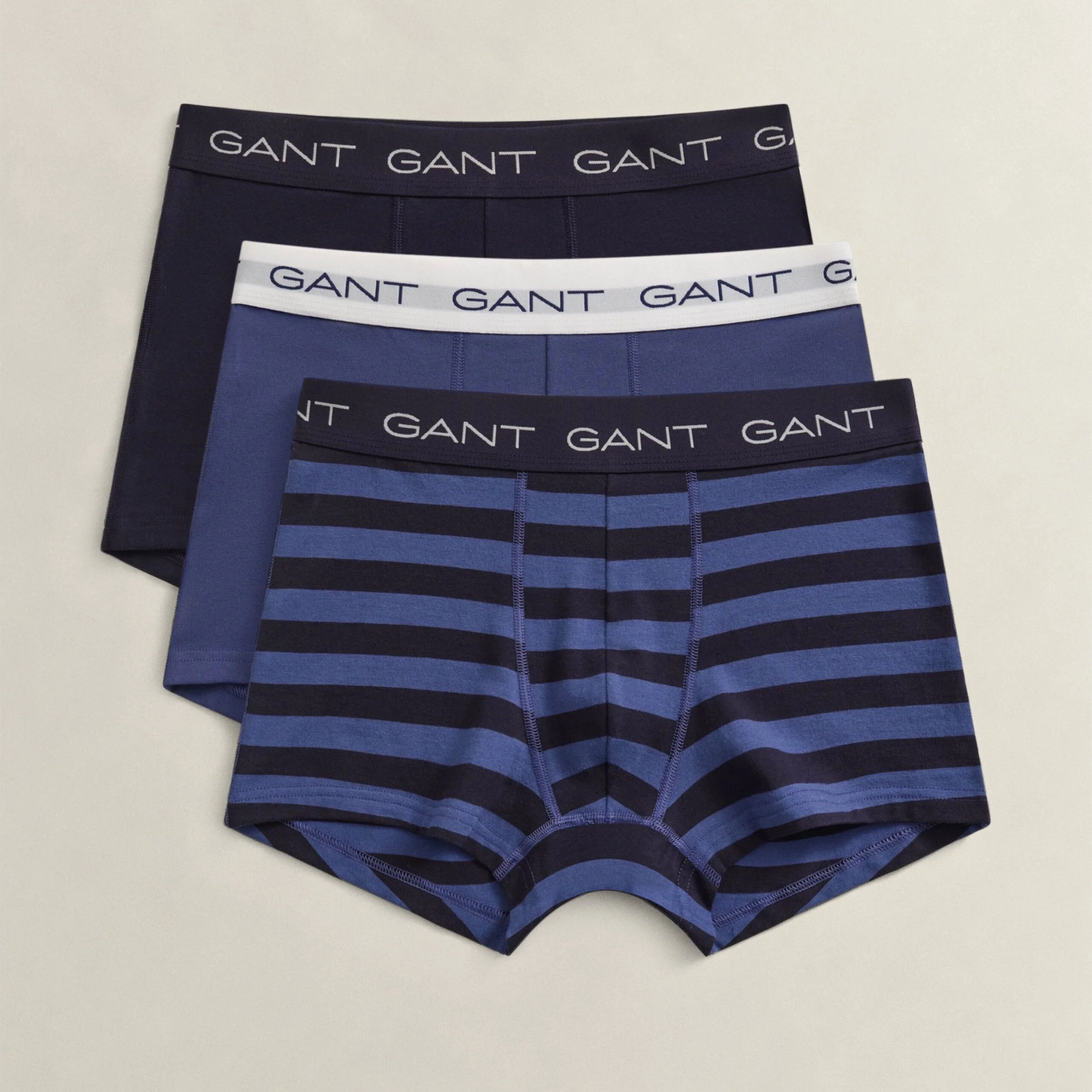 Unboxed View of GANT Striped Trunk 3 Pack Gift Box in Vintage Blue and Navy