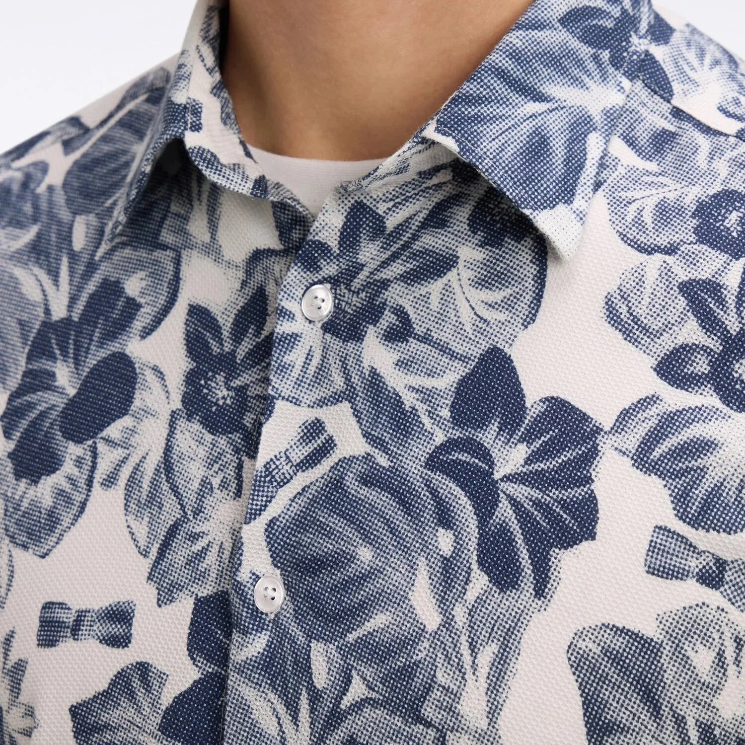 Close View of Eden Park Slim Fit Floral Short Sleeve Shirt in White and Blue