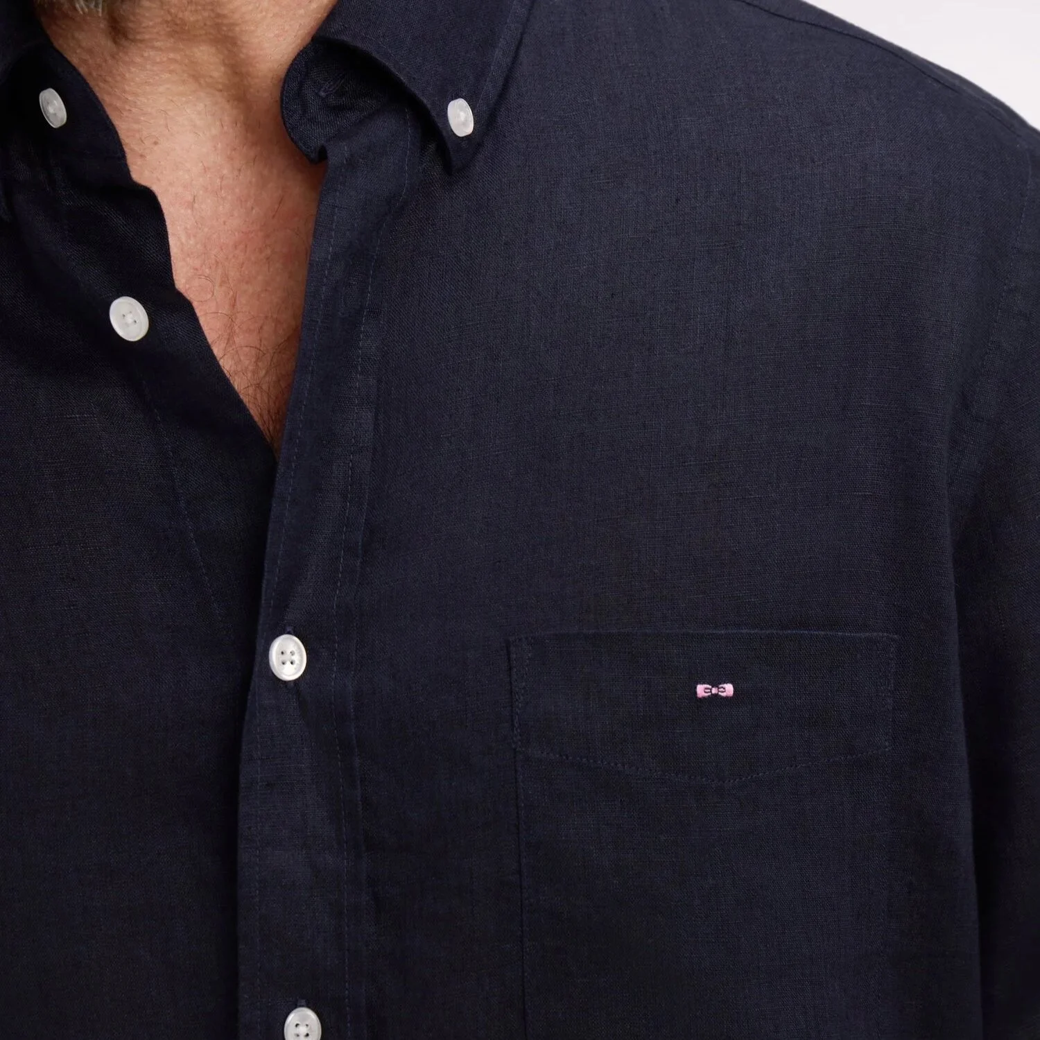 Close View of Eden Park Linen Sleeve Shirt in Navy