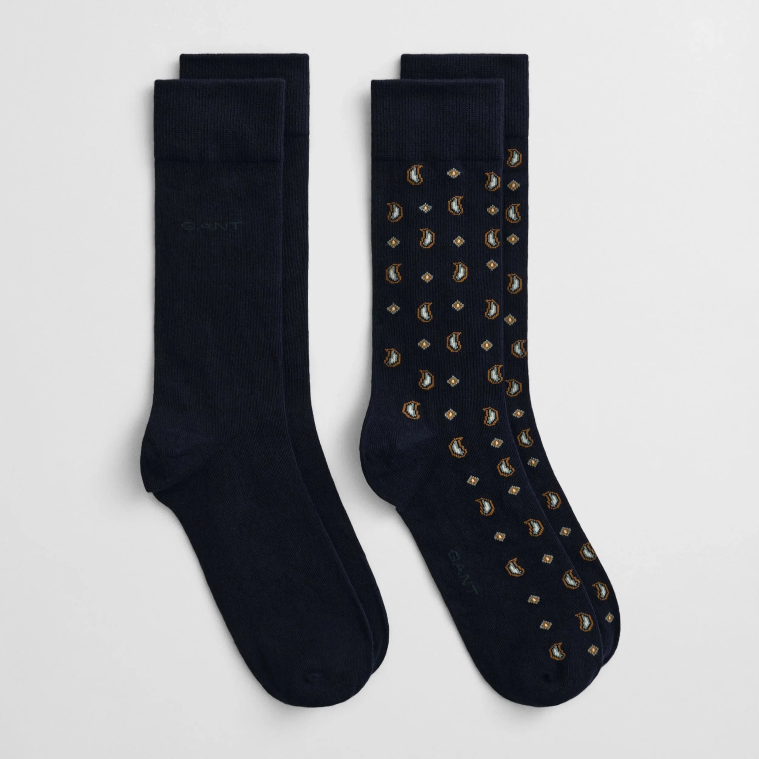 Unboxed View of GANT 2 Pack Socks Gift Set in Navy