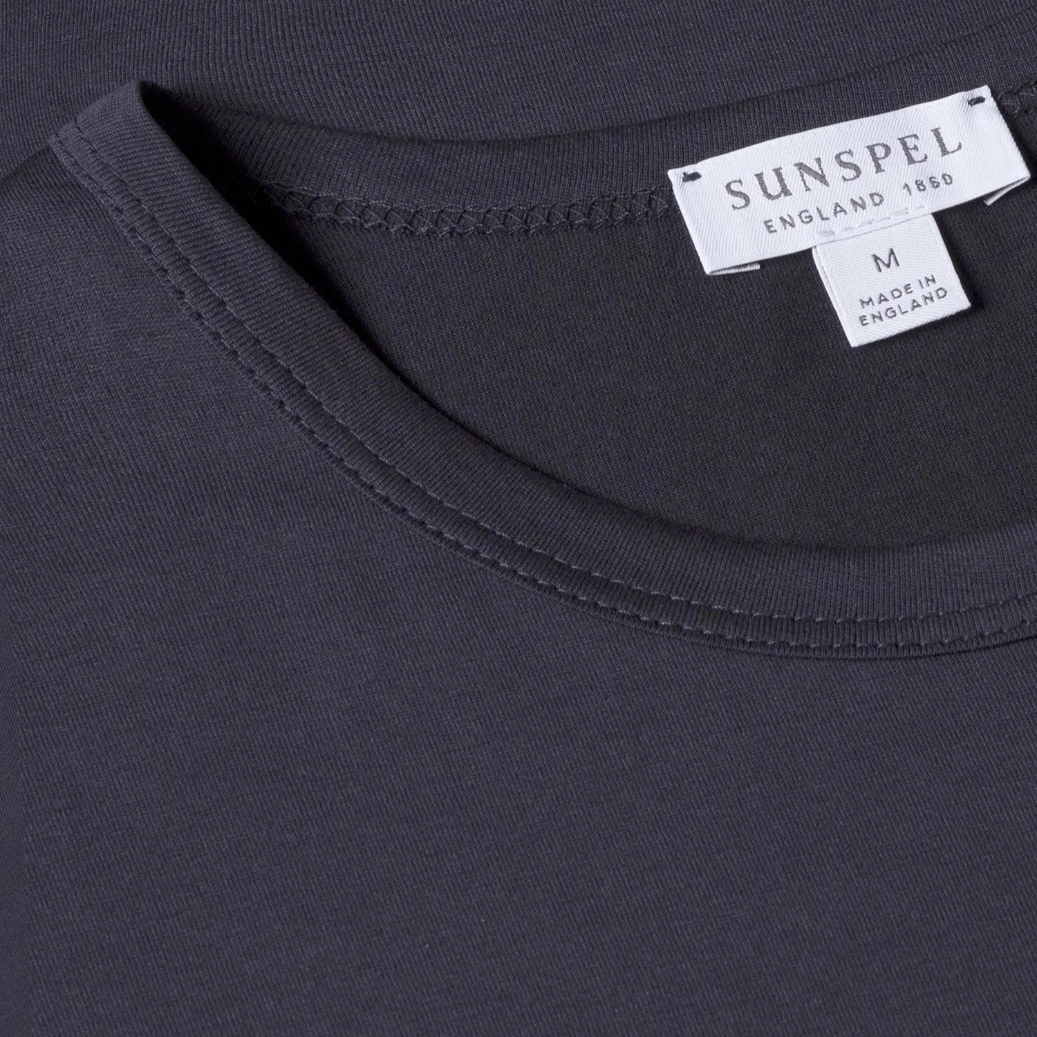 Close View of Sunspel Luxury Signature T Shirt in Navy