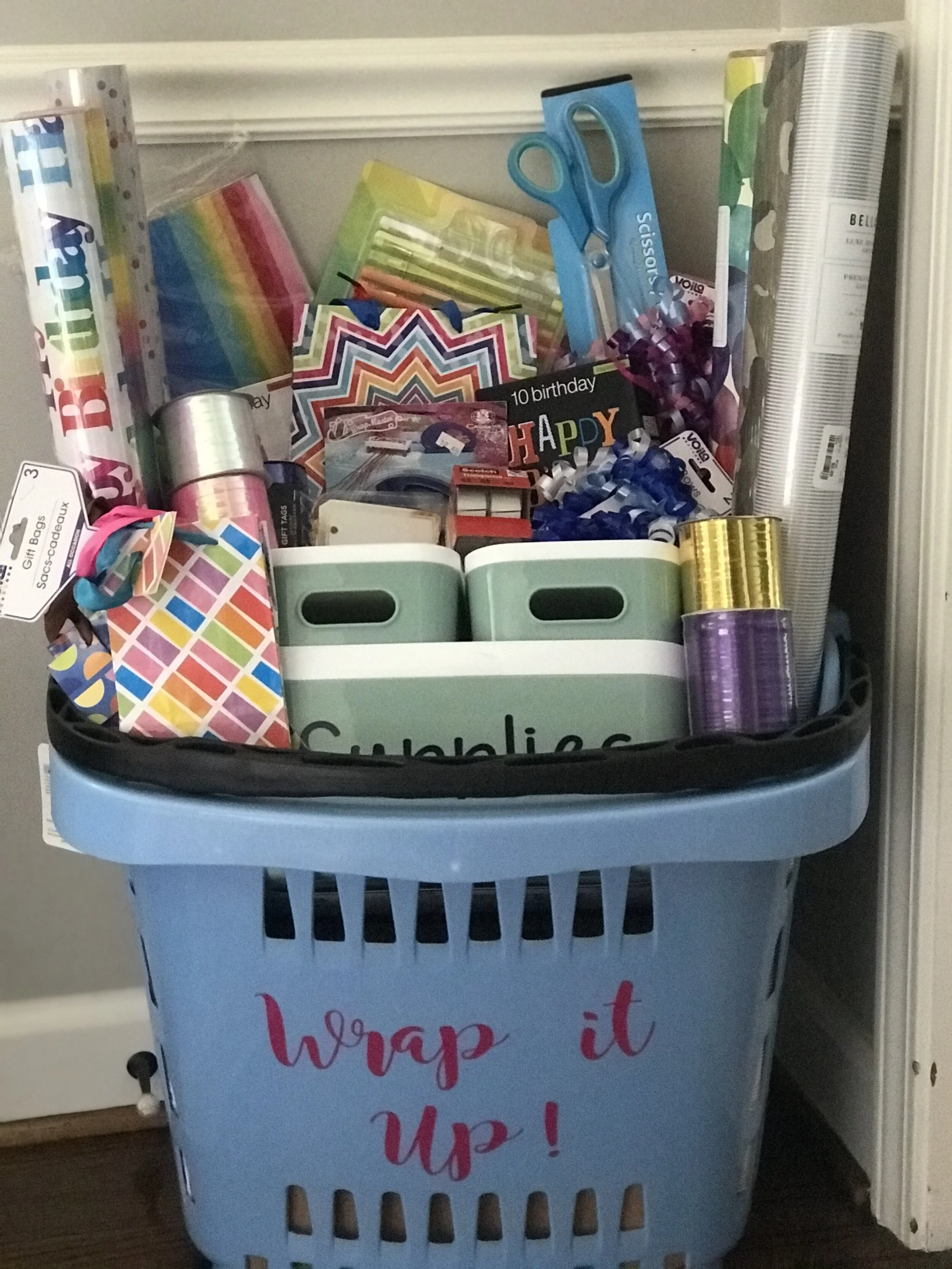 “WRAP IT UP” BIRTHDAY WRAPPING BASKET You have the present but when you get ready to go to the party, you realize you don’t have the gift wrap supplies! This basket will solve your problems! It includes everything you need to make sure you have the best looking present at that party! DONOR: 4th Grade Classes VALUE: $120