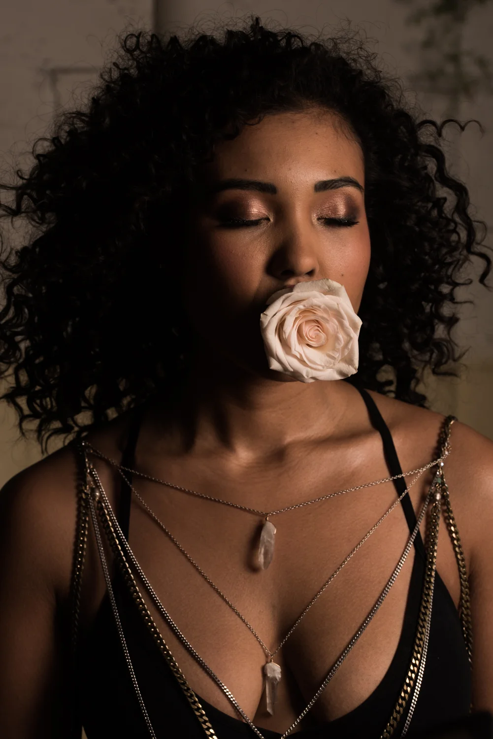 Hamilton Boudoir Session with Soundslikeyellowphotography