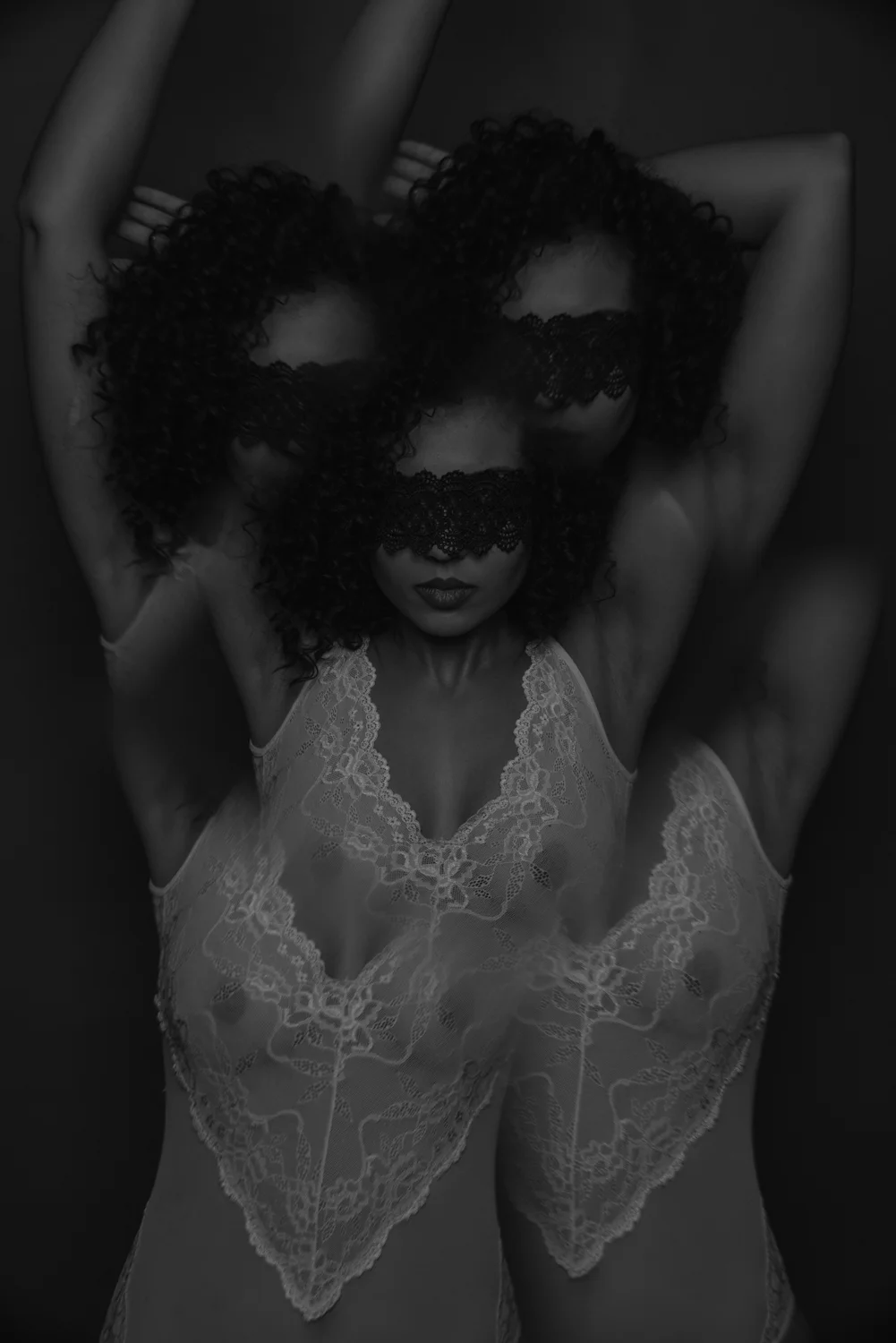 Hamilton Boudoir Session with Soundslikeyellowphotography