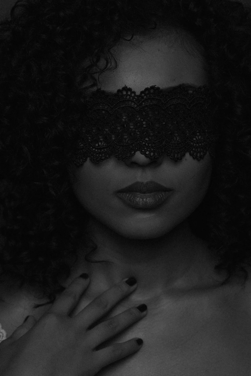 Hamilton Boudoir Session with Soundslikeyellowphotography