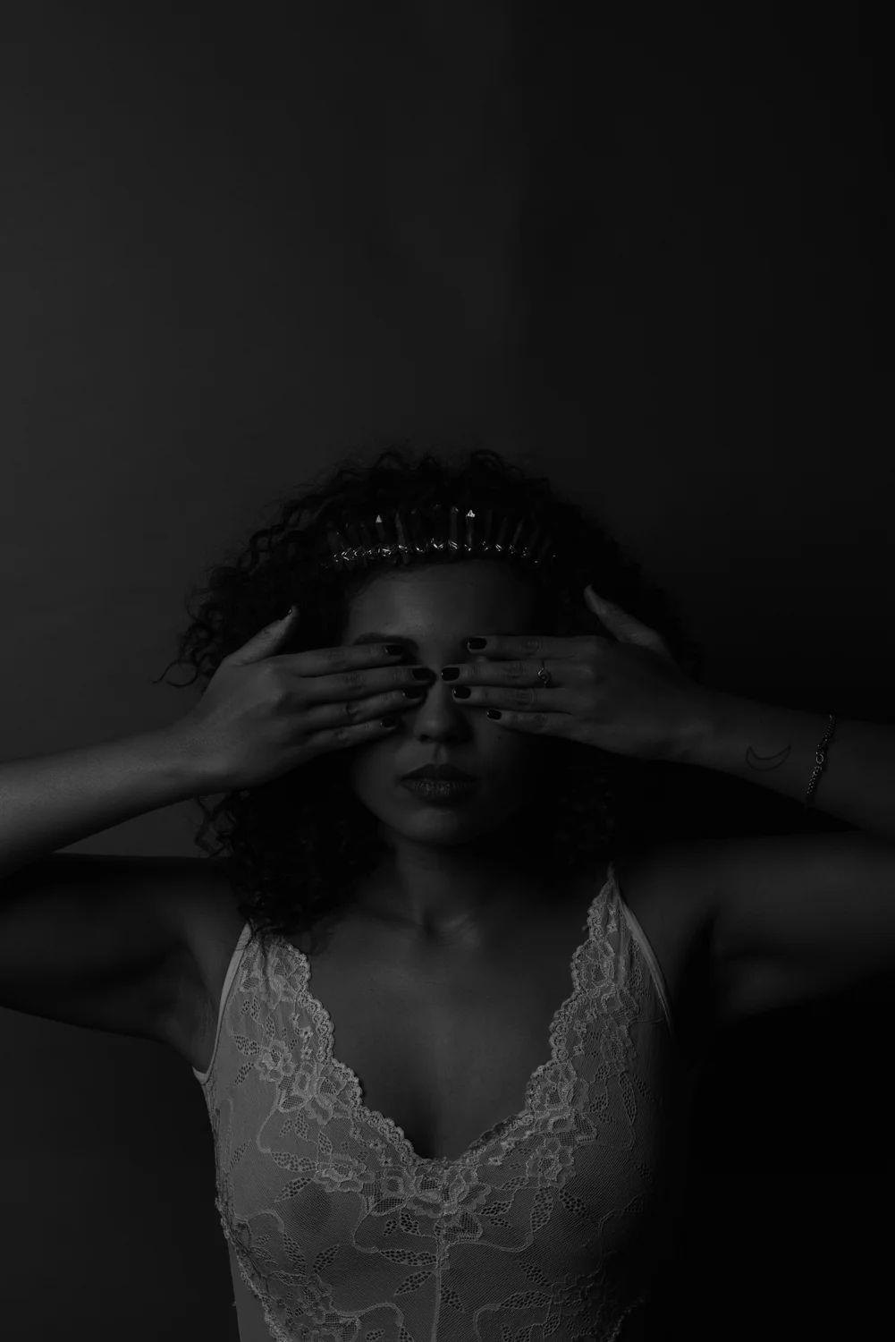 Hamilton Boudoir Session with Soundslikeyellowphotography