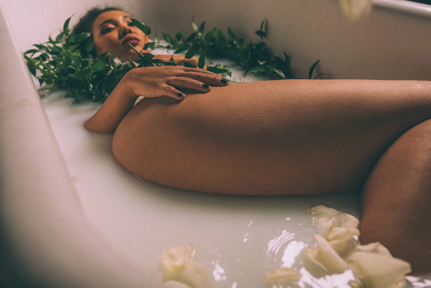 Hamilton Boudoir Session with Soundslikeyellowphotography