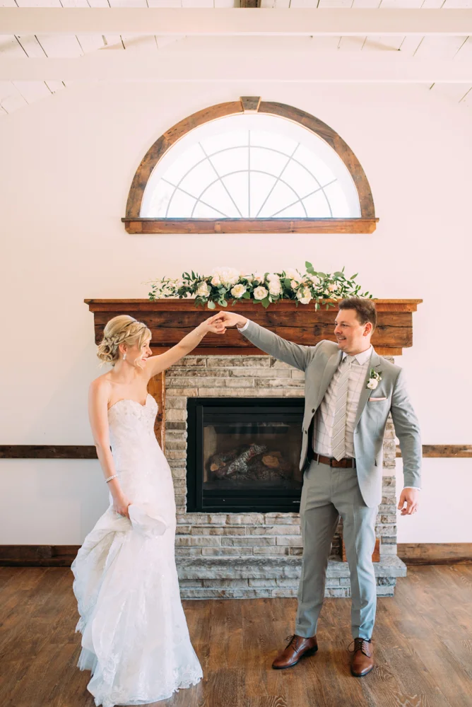 Inn on the Twenty Wedding day in Jordan Ontario with Soundslikeyellowphotography