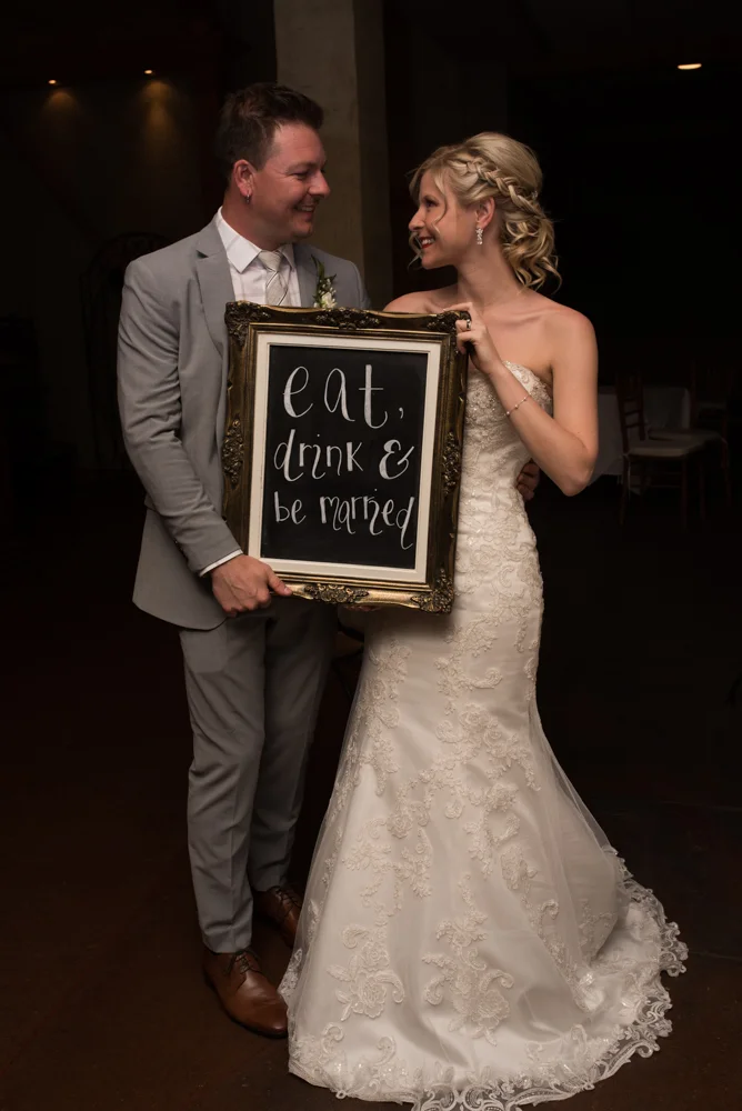 Inn on the Twenty Wedding day in Jordan Ontario with Soundslikeyellowphotography