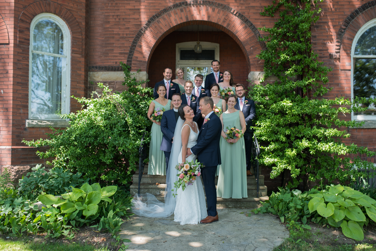Honsberger Estate Winery Wedding with Soundslikeyellowphotography in Niagara on the Lake