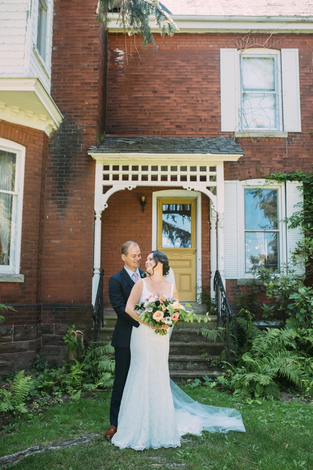 Honsberger Estate Winery Wedding with Soundslikeyellowphotography in Niagara on the Lake