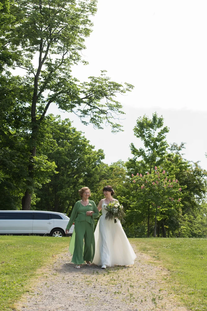 Hamilton Wedding Photographer Soundslikeyellowphotography