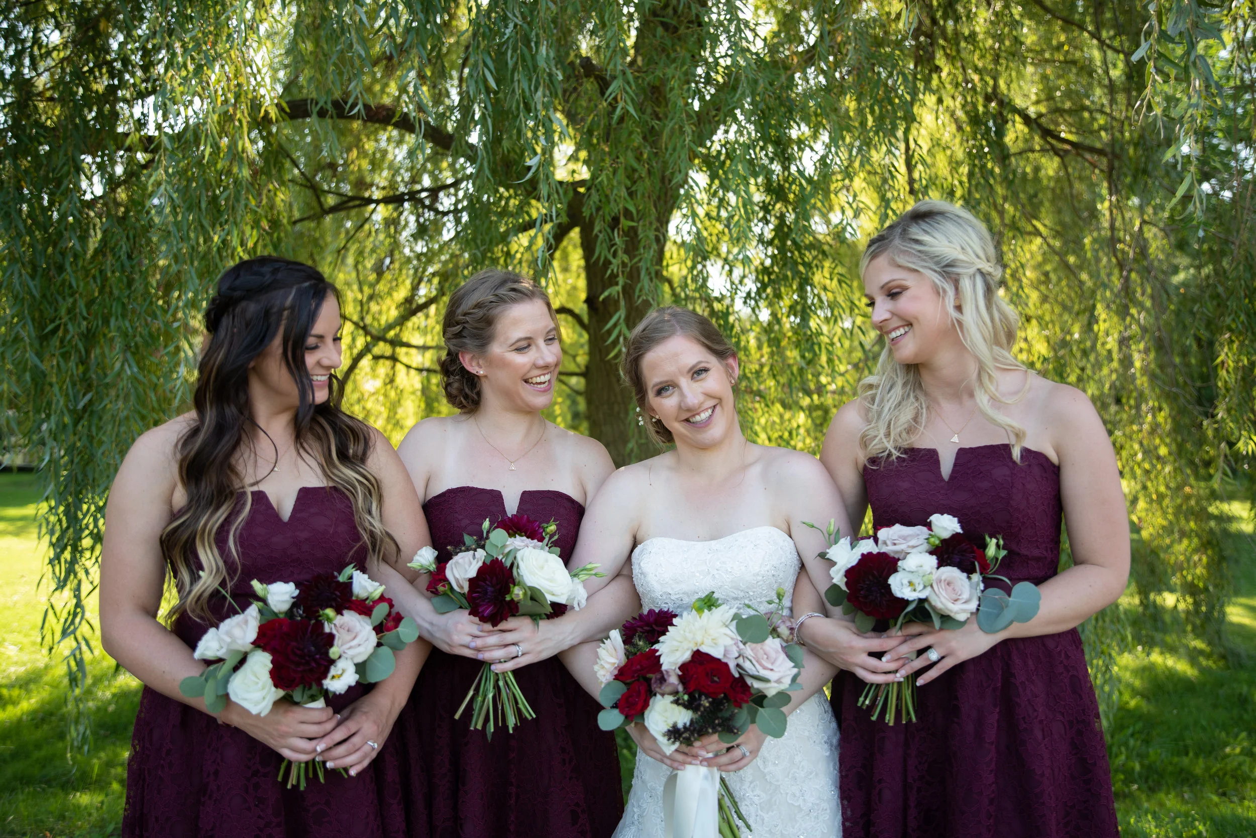 Knollwood Golf Club Wedding Photography with Soundslikeyellowphotography Belle Époque Floral Design
