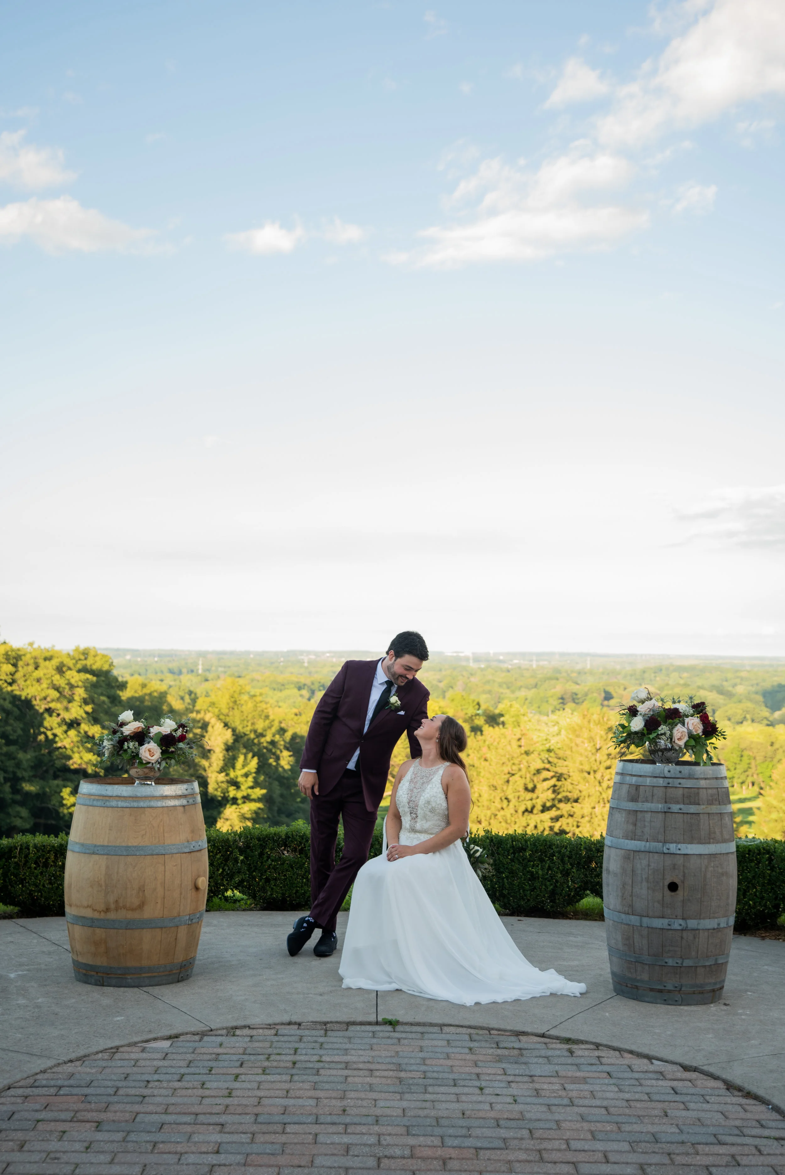 Lookout point country club wedding with soundslikeyellowphotography