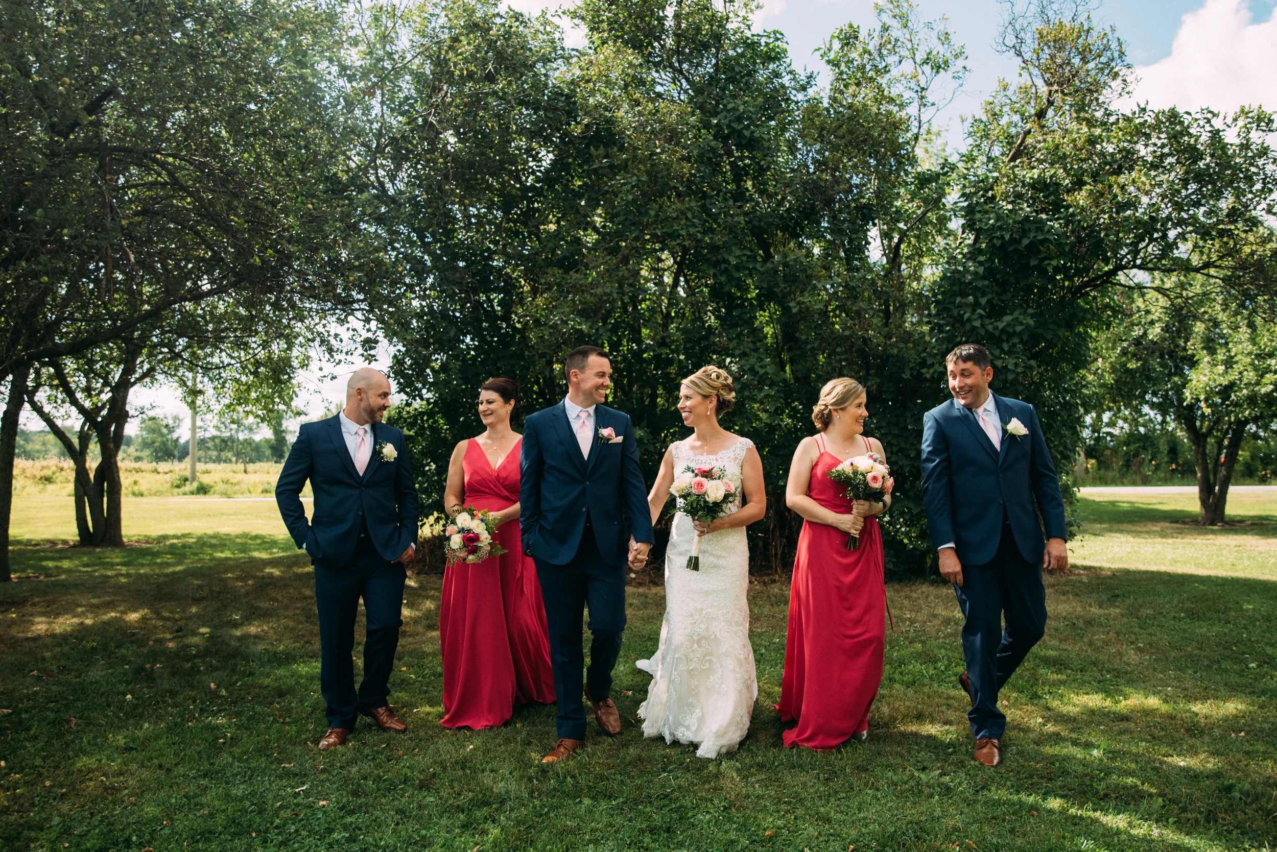 Backyard wedding in Milton Ontario with Soundslikeyellowphotography