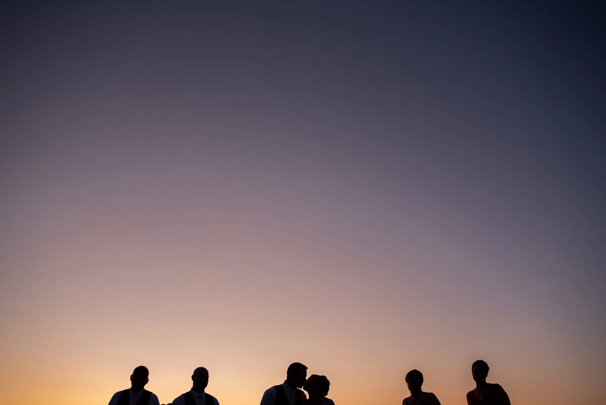 Backyard wedding in Milton Ontario with Soundslikeyellowphotography