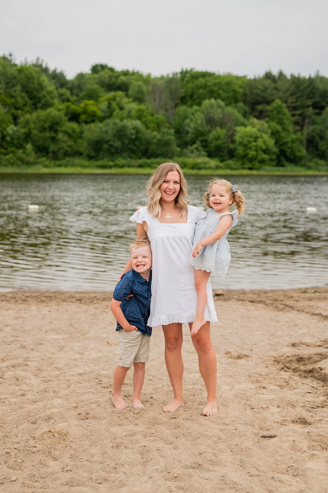 Chelsea + Dave + Elle + Grey 2022 - Soundslikeyellowphotography-55_websize.jpg