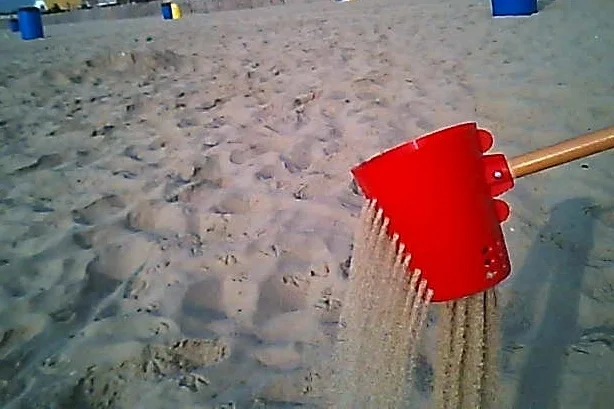 SandDrainingAwaybb.jpg