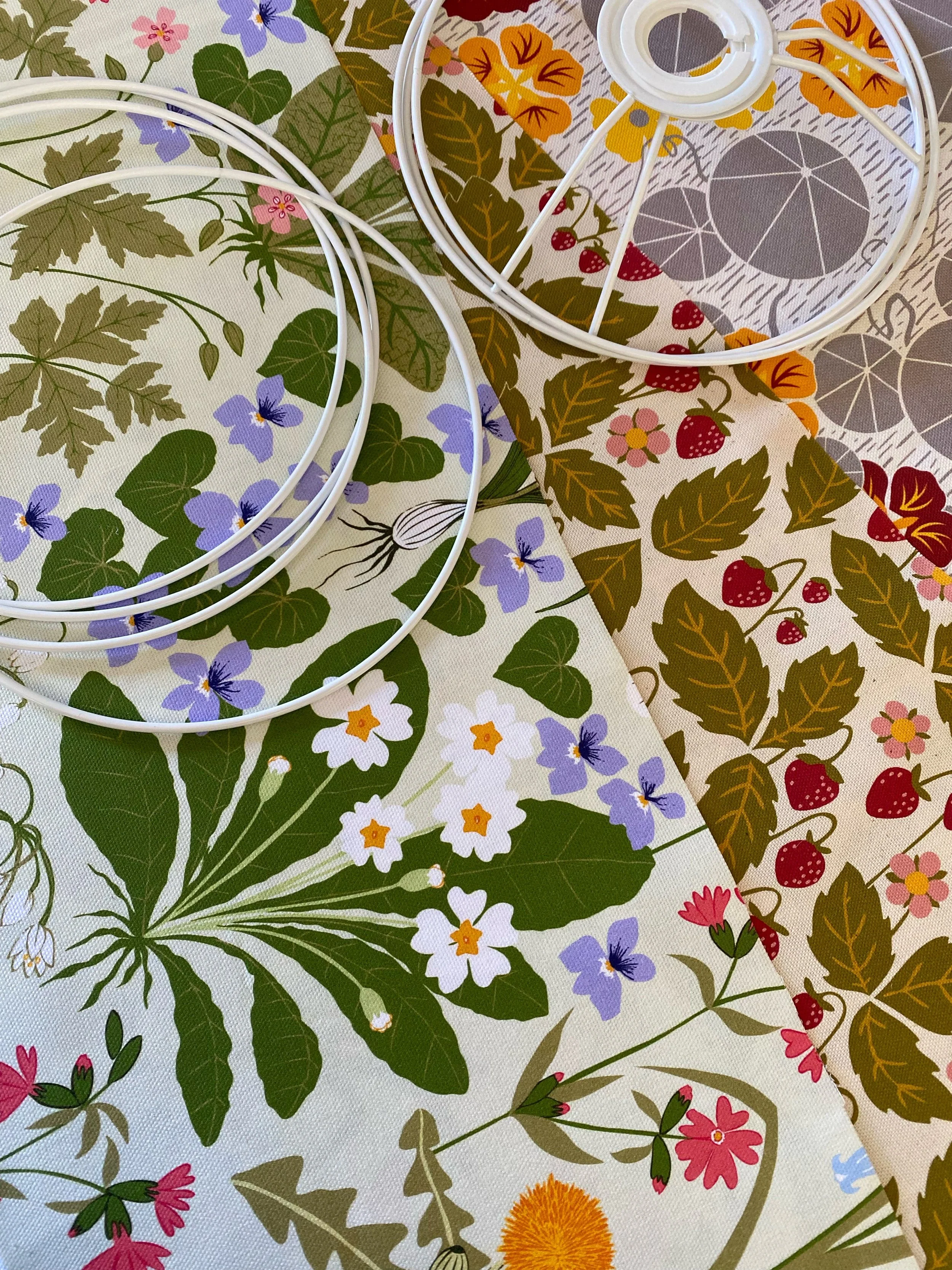 Summery lampshades ready to head off to lovely @mashamgallery

Loved making these ones 🌼🦋🍓