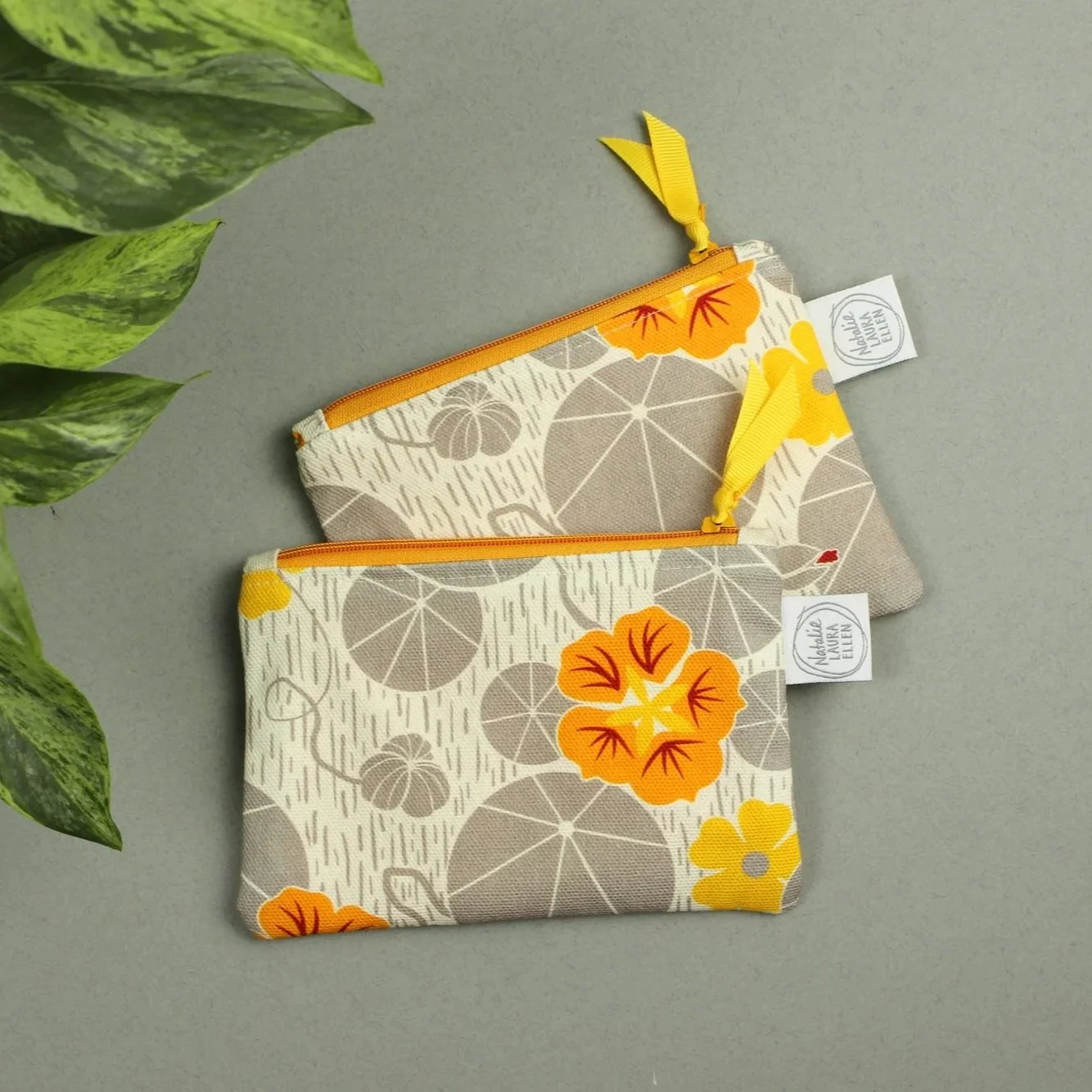 Nasturtium and black-eyed susan purse