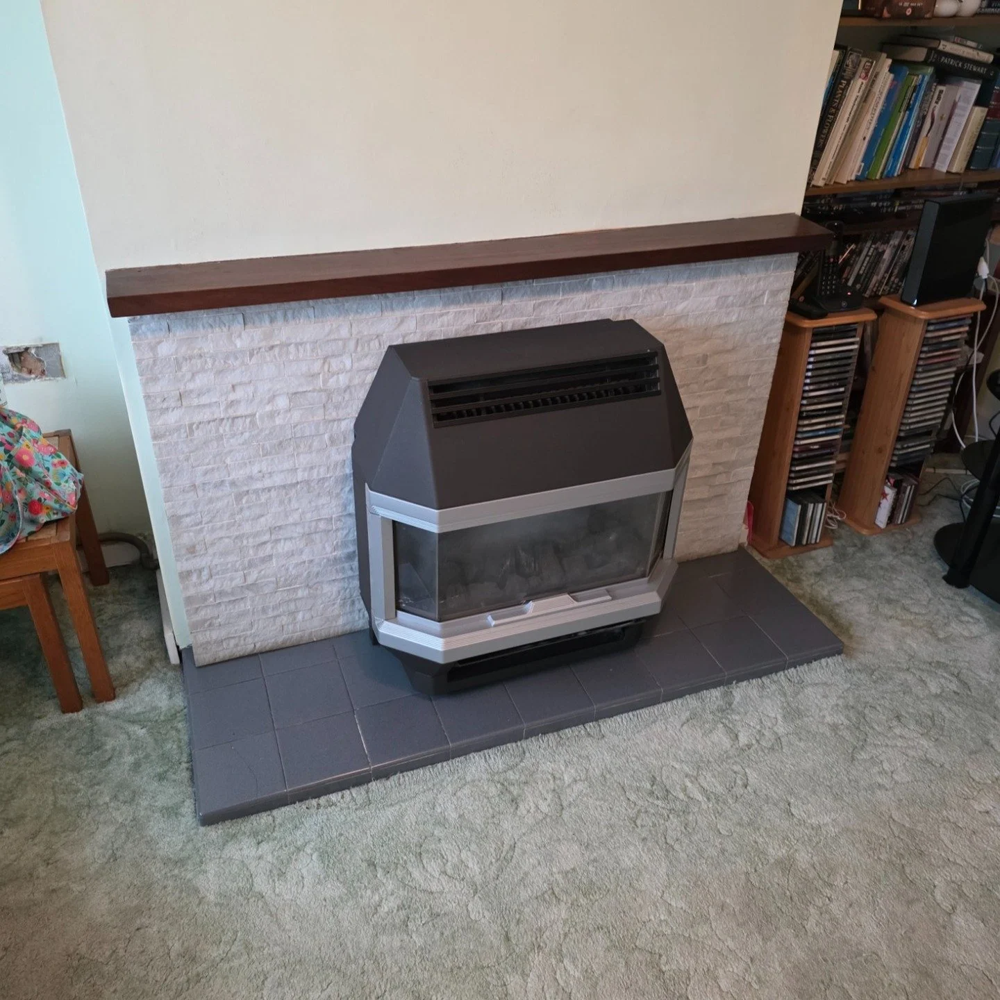 Gas fire replacement for a customer in Bracknell.

We removed their dated fire and installed this beautiful inset fuel effect fire with a remote control for ignition.

Feet up, fire on 🔥

We will beat any genuine local plumbing &amp; heating quote.
