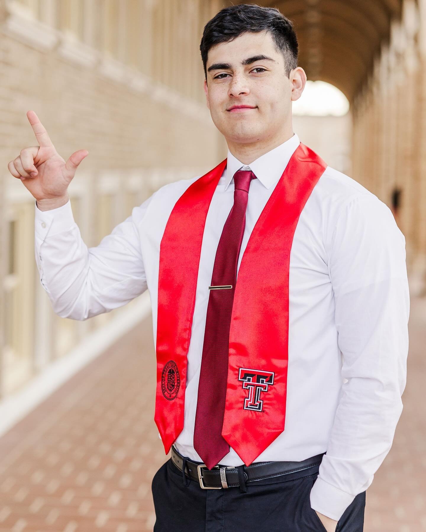 Happy Friday!! 

#ttu #ttugrad #texastech #texastechgrad #texastechsenior #ttu24 #ttu25 #lubbockseniorphotographer #lubbockphotographer #ttuseniorphotographer #texastechseniorphotographer #collegesenior #collegeseniorportraits #redraiders #ttu26 #ttu