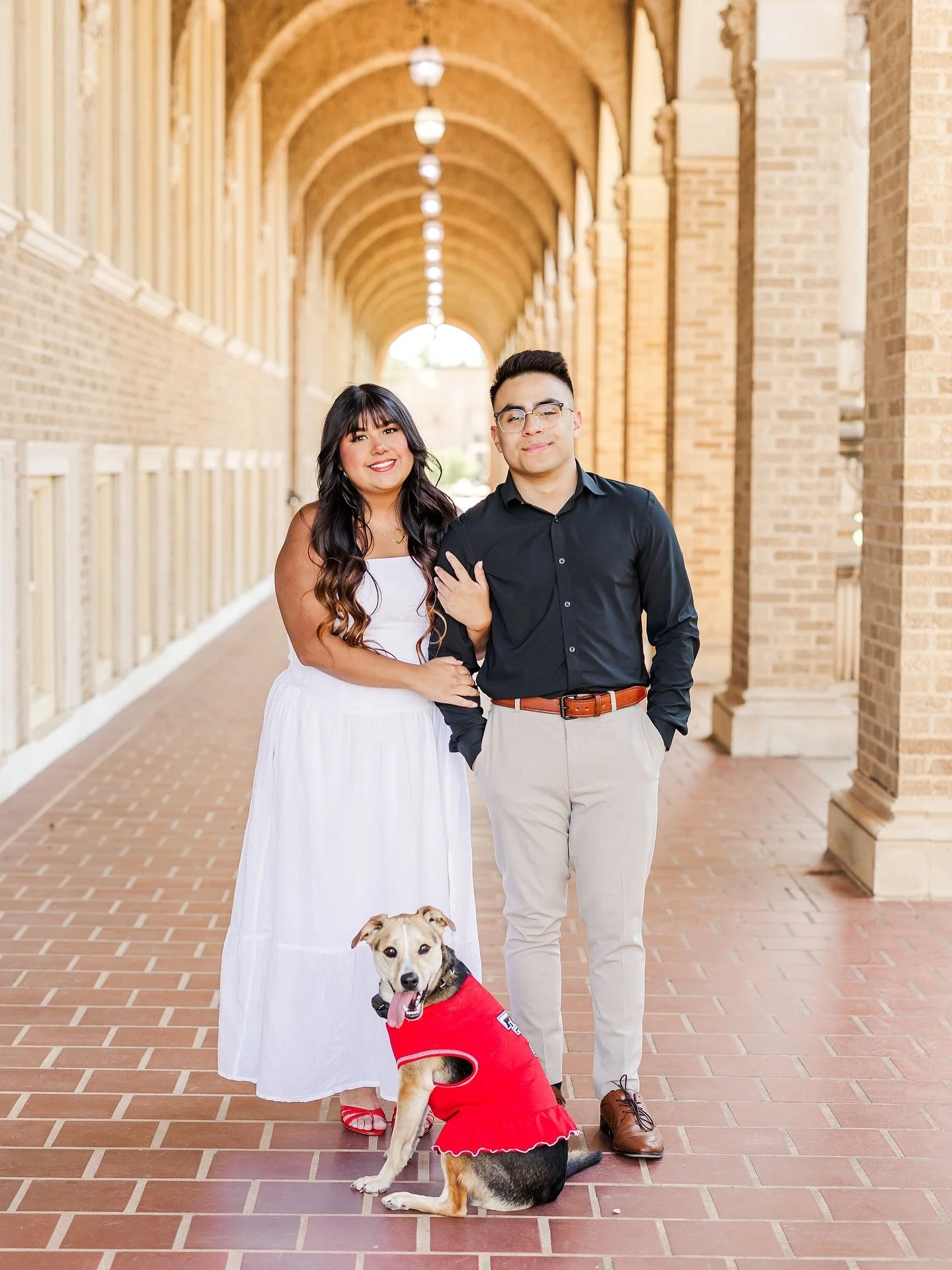 What&rsquo;s better than graduating from Texas Tech? Graduating with your bestie and fur baby by your side! 

Lubbock senior photographer for texas tech grads