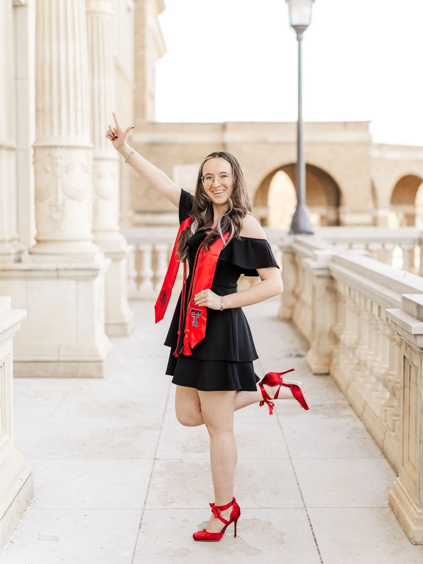 Future baddie lawyer in the making!! Madison&rsquo;s session was so much fun!! I mean, just look at her smile!! ✨✨

JMP Associate Photographer: Allie
