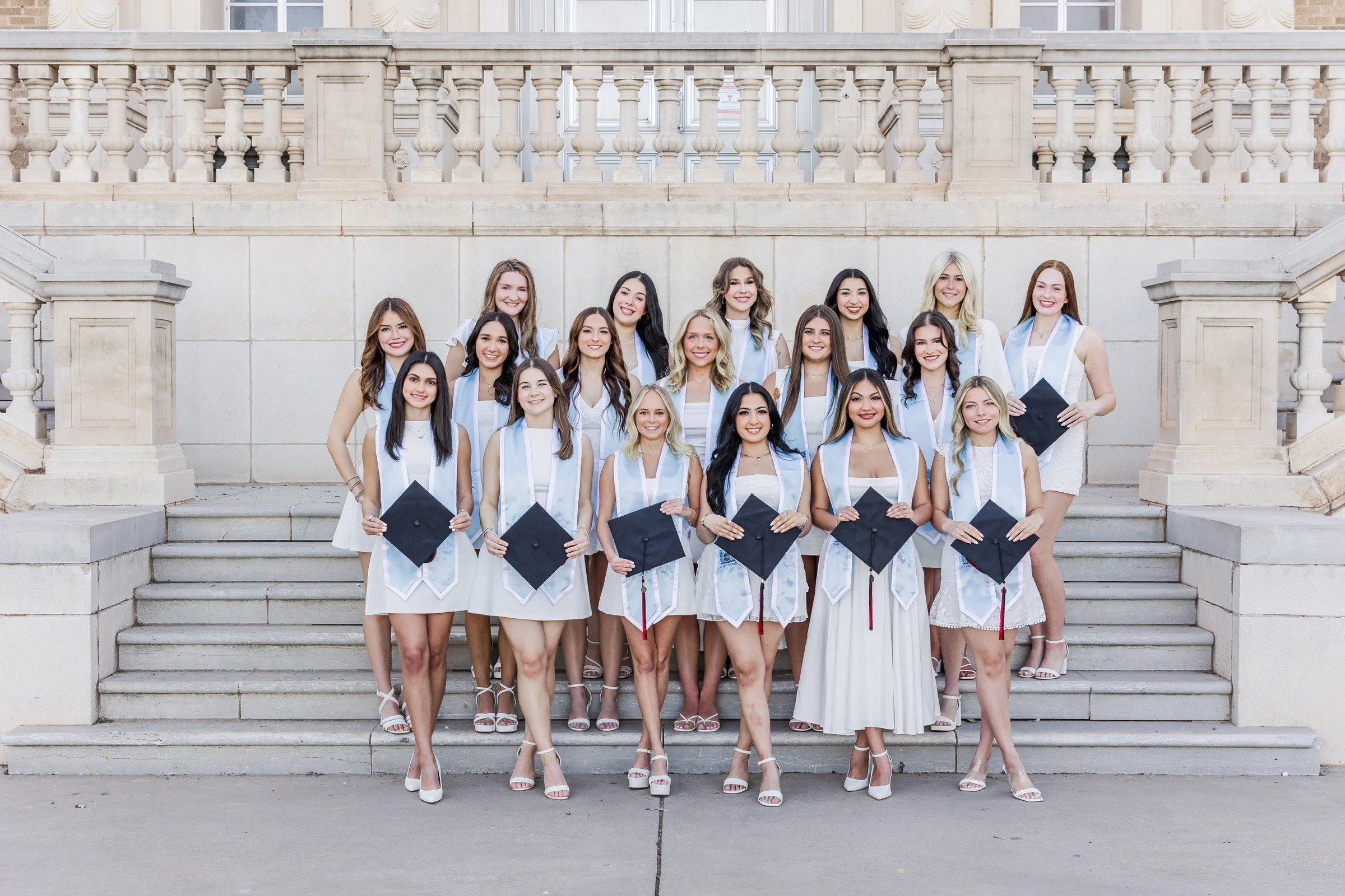 lubbock-texas-tech-sorority-grad-pictures-alpha-xi-delta_0009.jpg