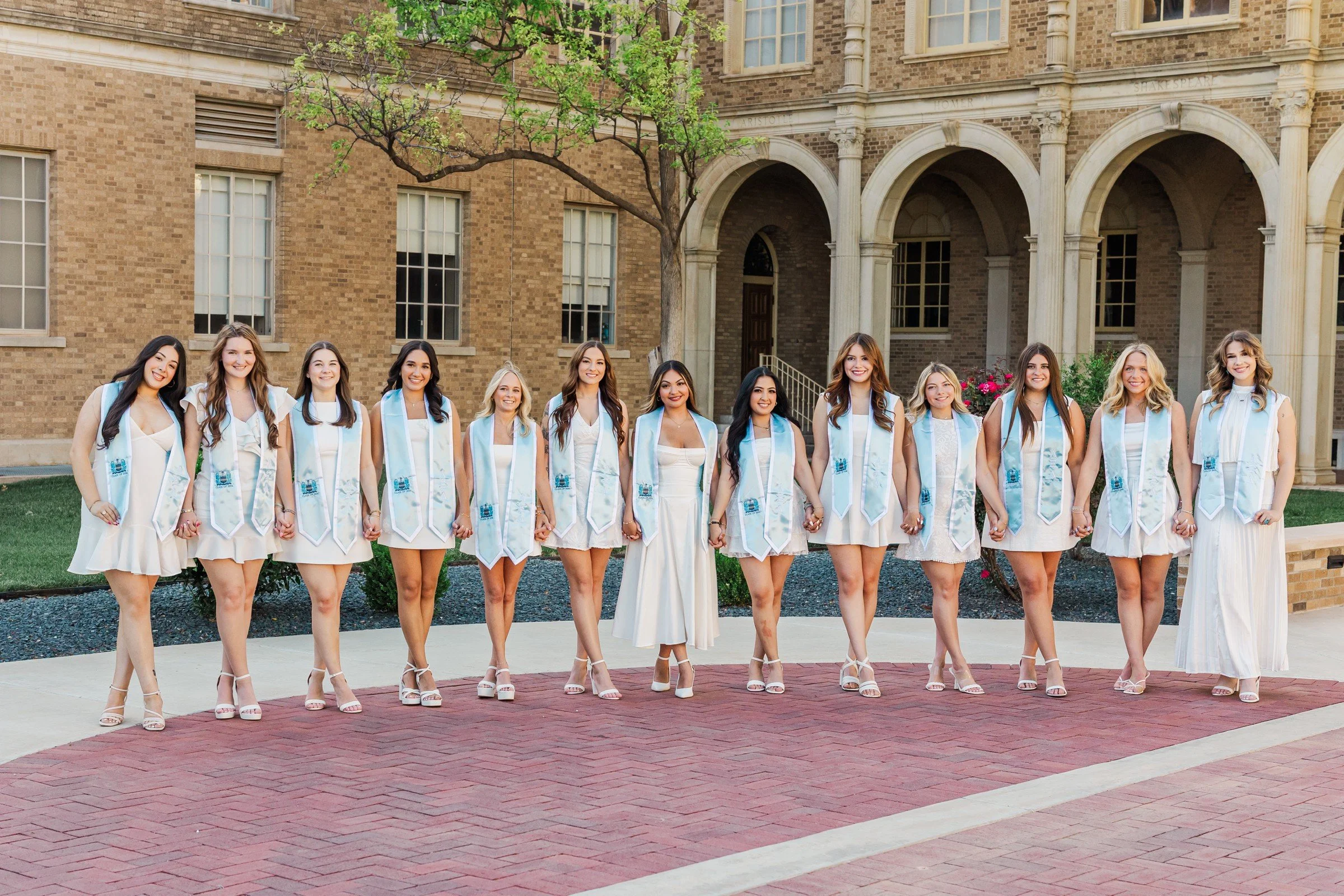 lubbock-texas-tech-sorority-grad-pictures-alpha-xi-delta_0013.jpg