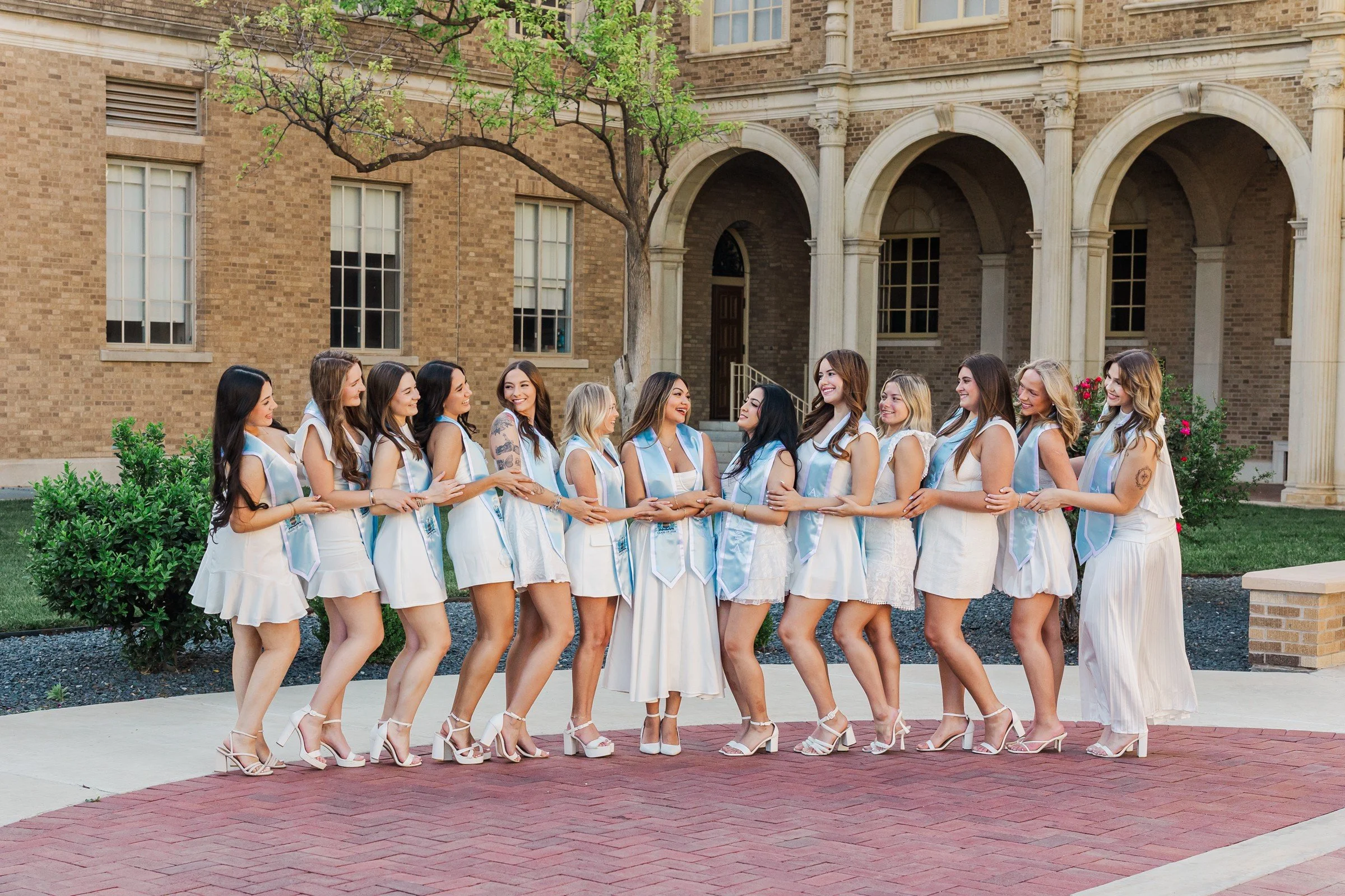lubbock-texas-tech-sorority-grad-pictures-alpha-xi-delta_0014.jpg