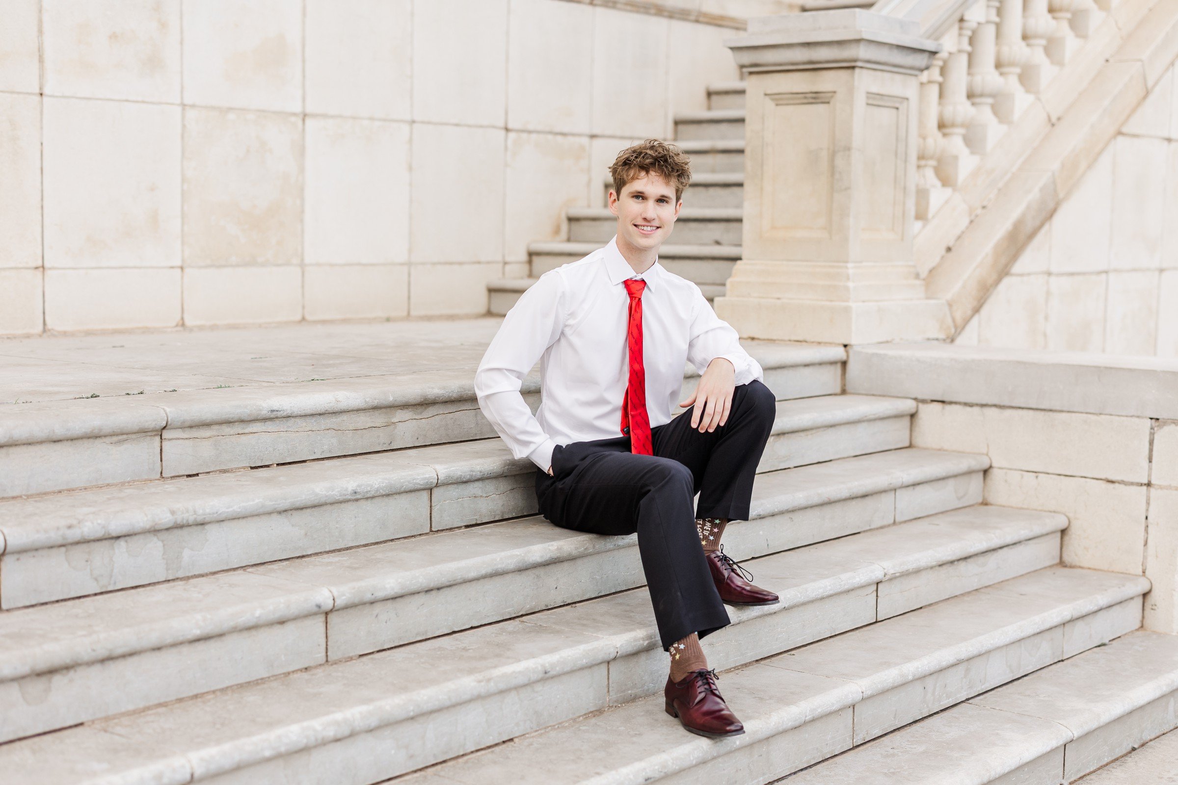lubbock-senior-guy-texas-tech-grad-senior-pictures-rawls_0004.jpg