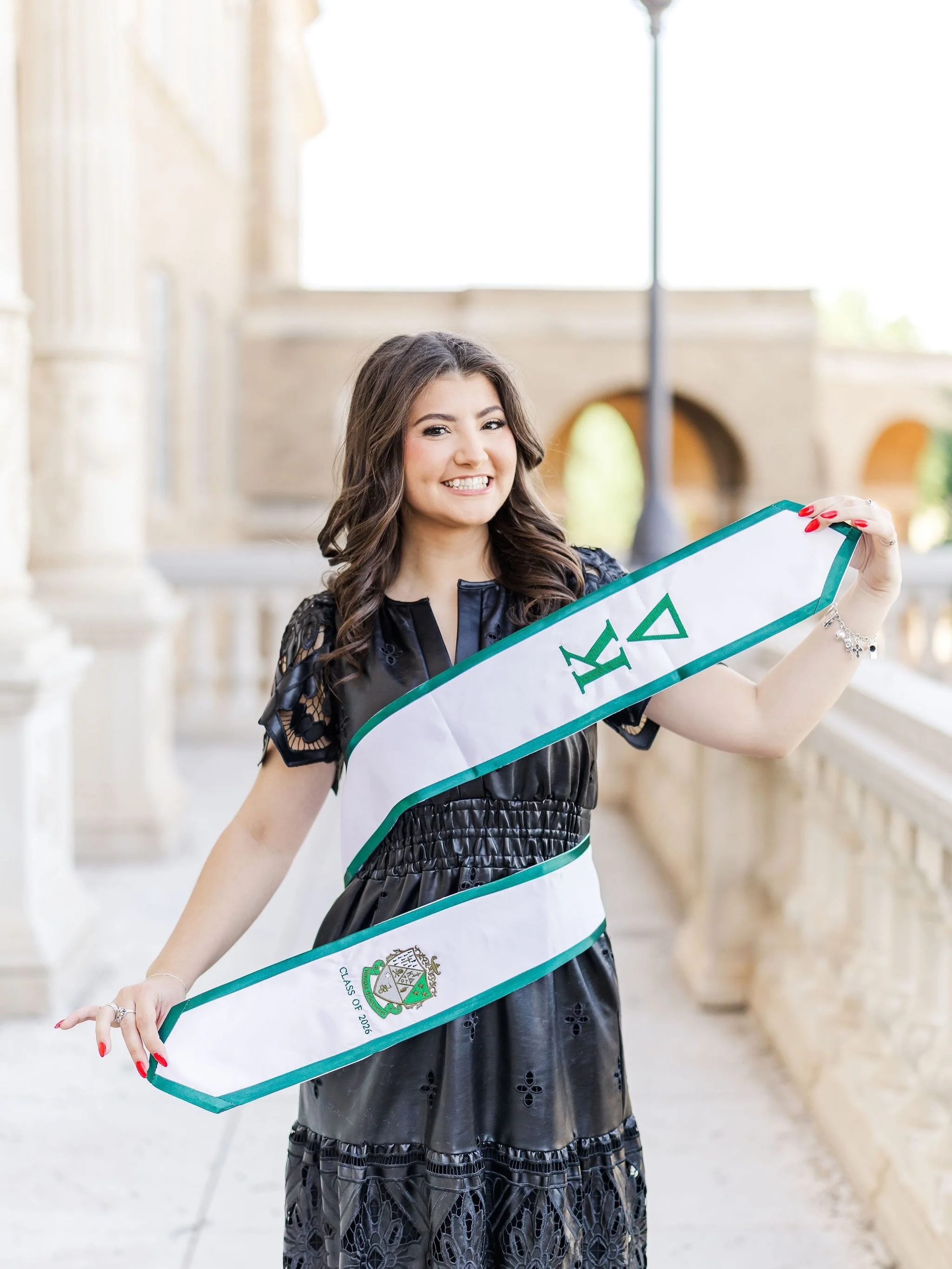 It was hard to choose which photos to post from Eva&rsquo;s grad session, so many great photos!!! 

Photographed by JMP Associate Allie
