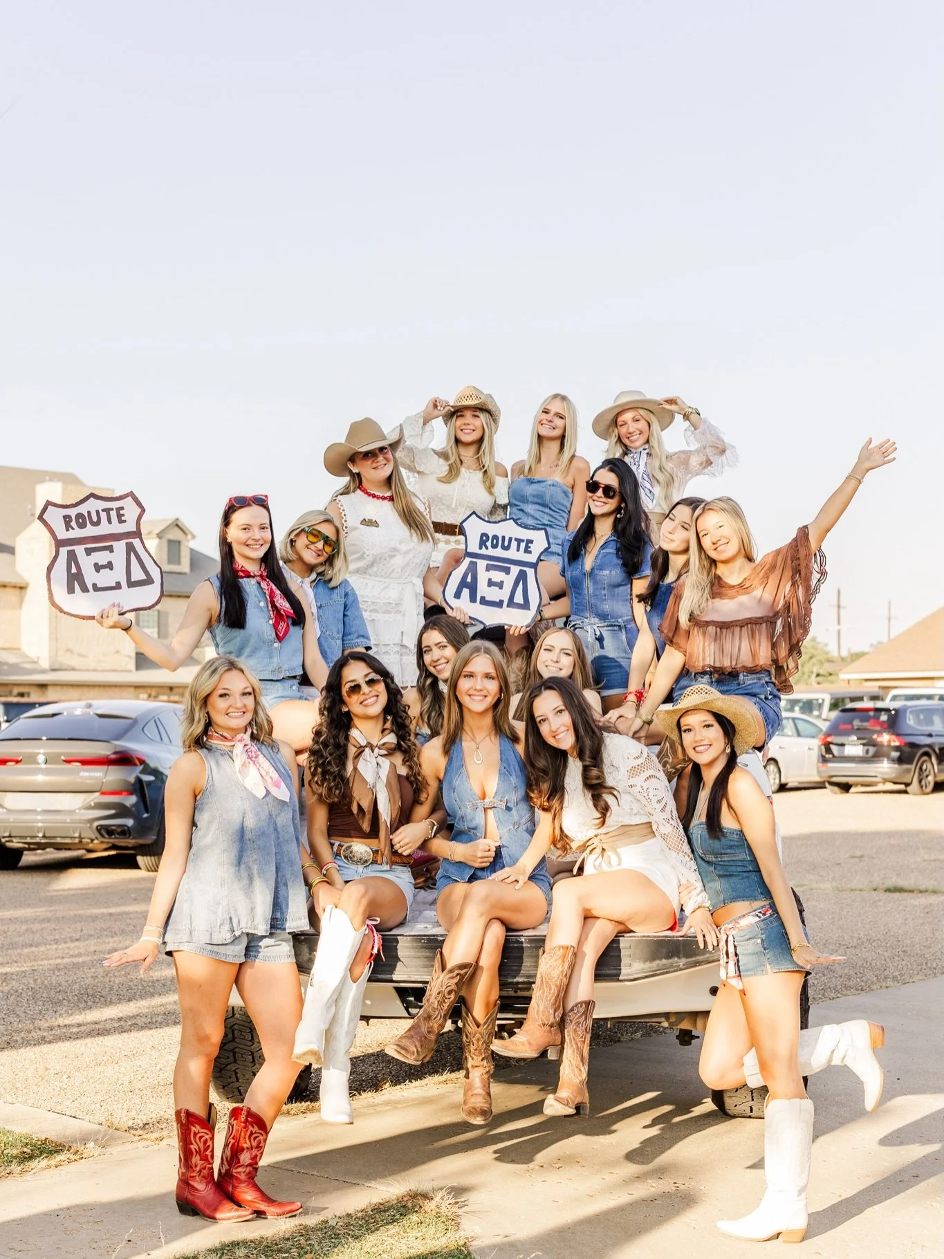 @txtechalphaxi work day recap! The best!!! 🤍🤍

If you see yourself message me to tag you!