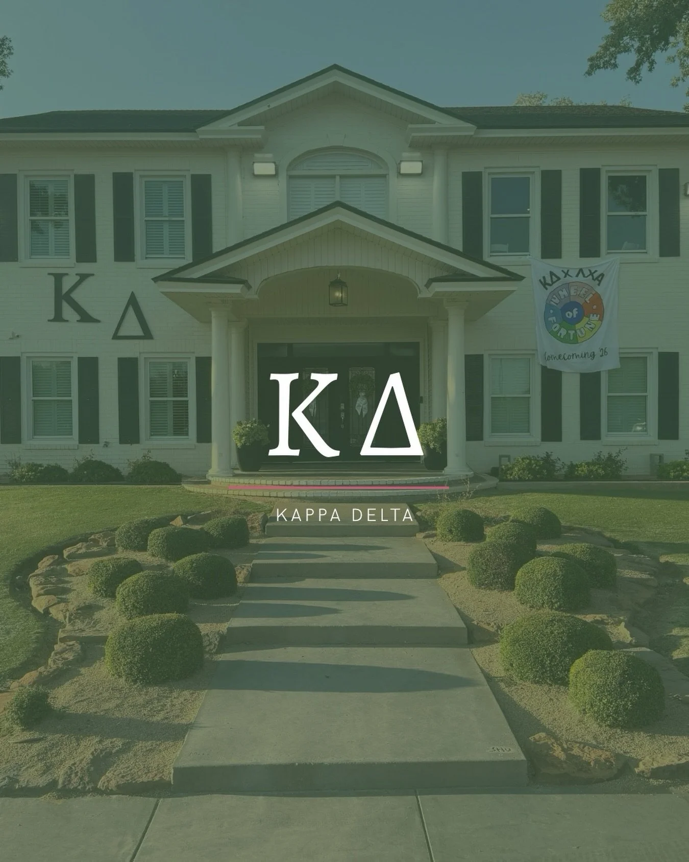 Hey @txtechkappadelta In 24 hours, we&rsquo;re giving away a FREE 30 minute fall session (a $450 value!) to one lucky KD sister! 

Here&rsquo;s how to enter:
✨Follow me on Instagram
✨Tag all the friends below 
✨Snag a Bonus Entry by Sharing this Post
