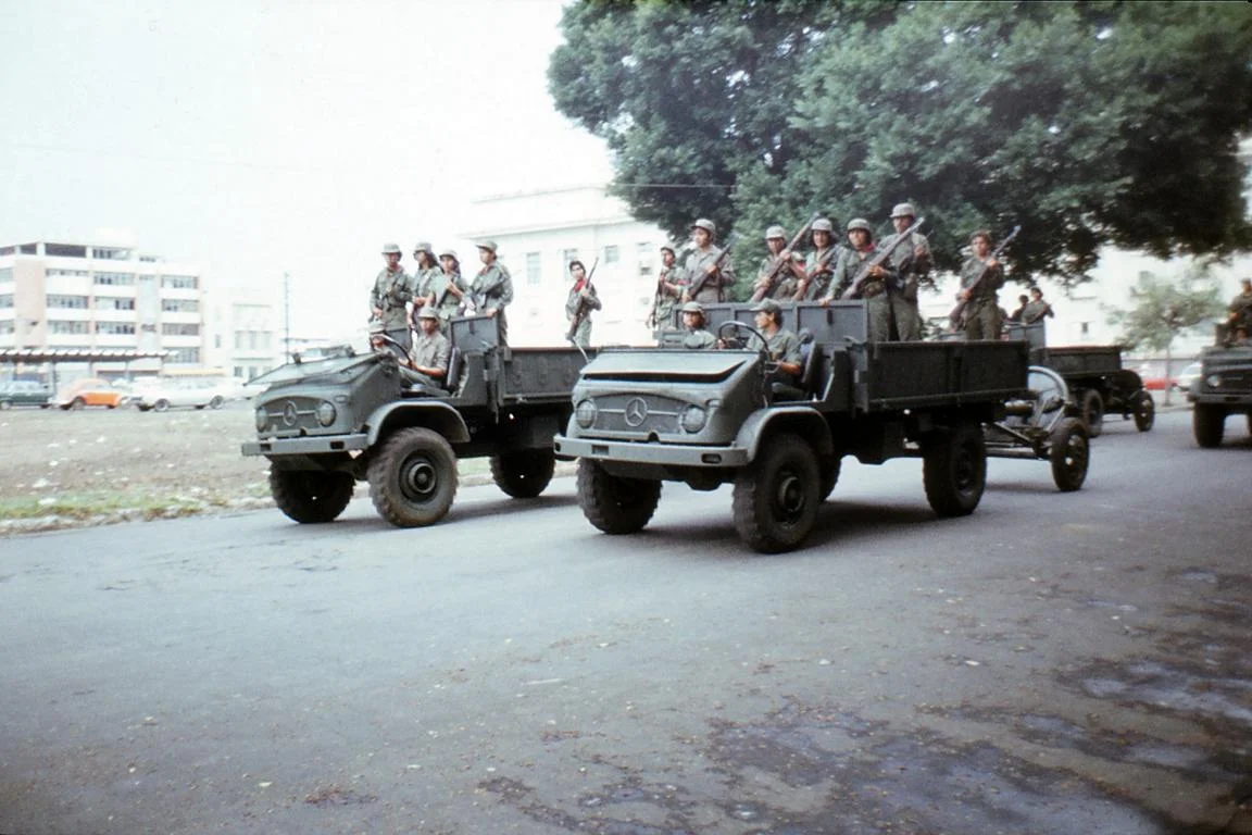 3713.JPG
