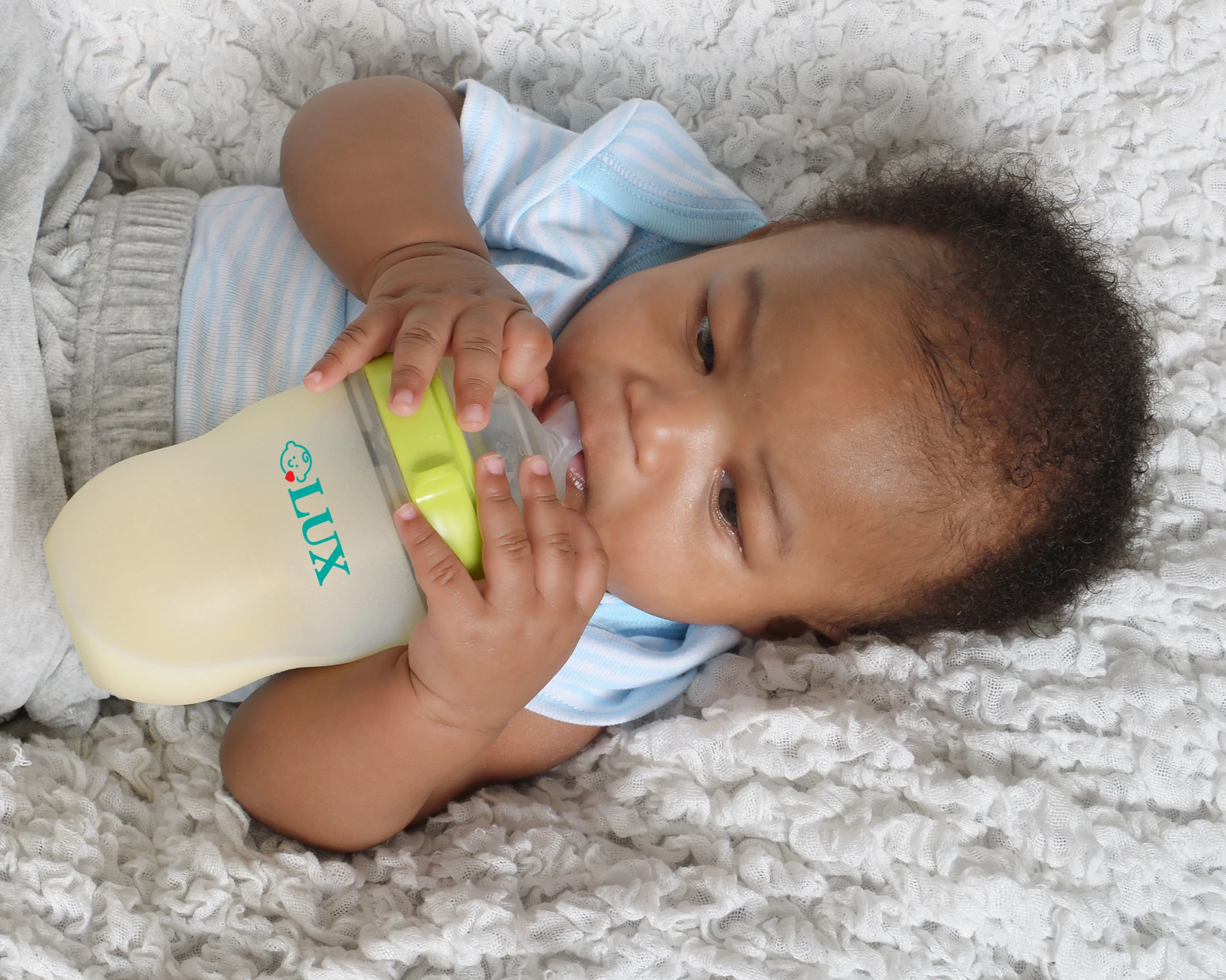 Babydrinkingbottle.jpg